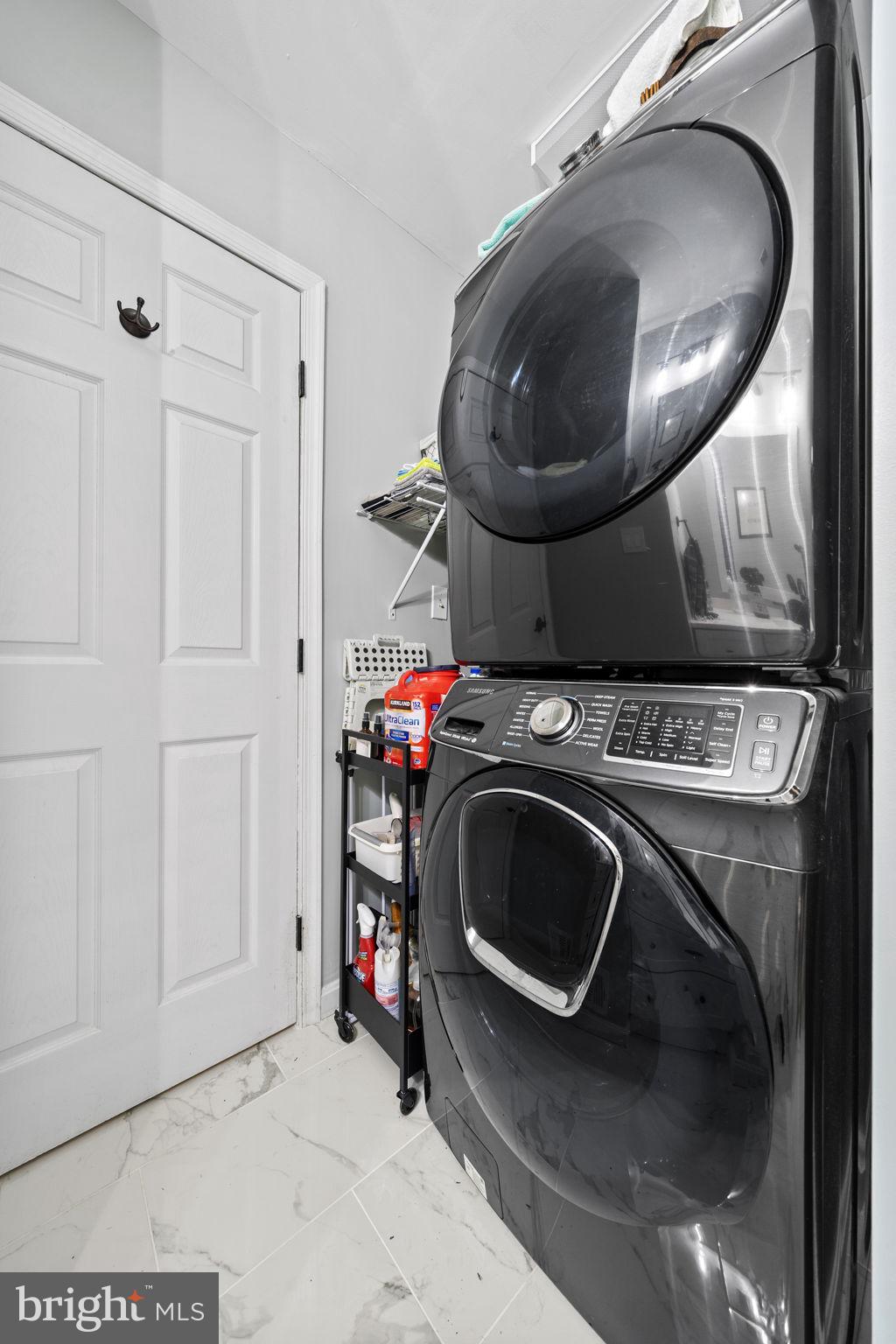 LAKE ARROWHEAD - Residential Lease