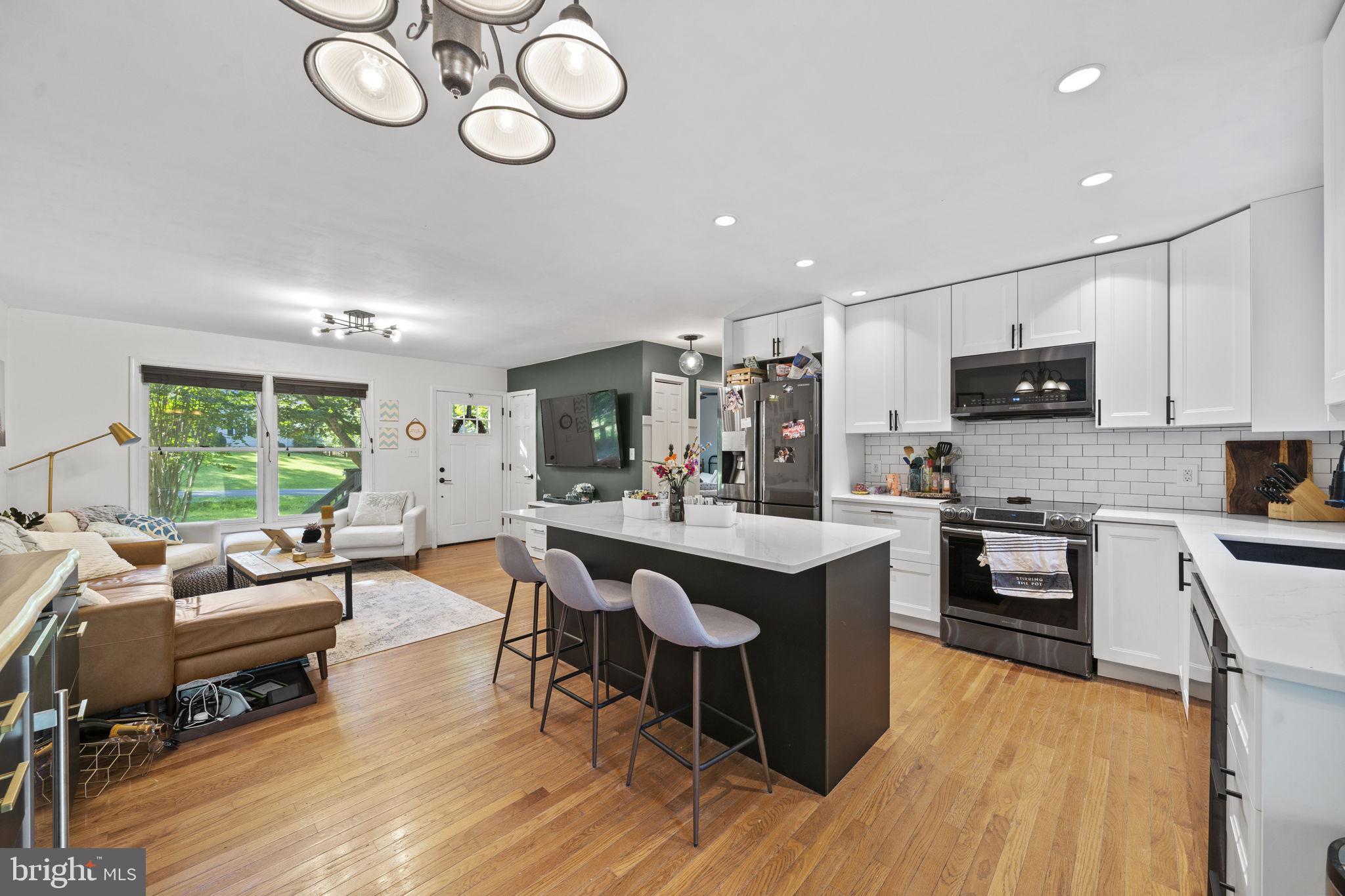 LAKE ARROWHEAD - Residential Lease