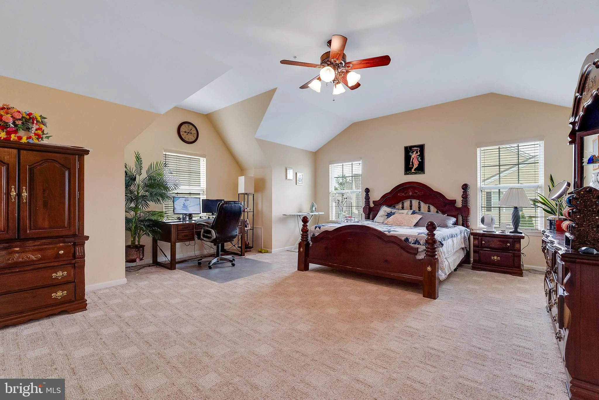 Lansdale, Pennsylvania 19446, United States, 3 Bedrooms Bedrooms, ,4 BathroomsBathrooms,Residential,Active,212109