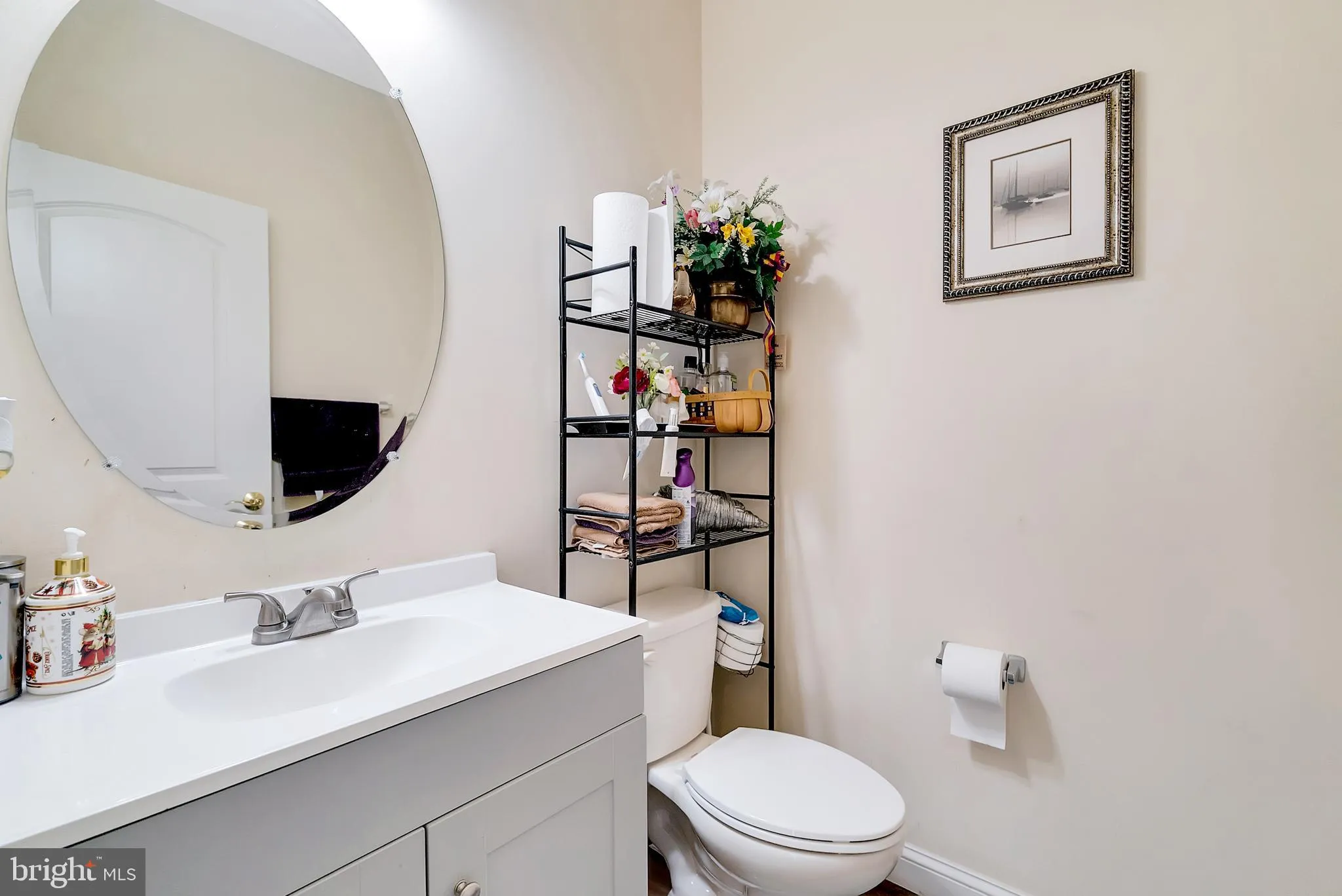 Lansdale, Pennsylvania 19446, United States, 3 Bedrooms Bedrooms, ,4 BathroomsBathrooms,Residential,Active,212109