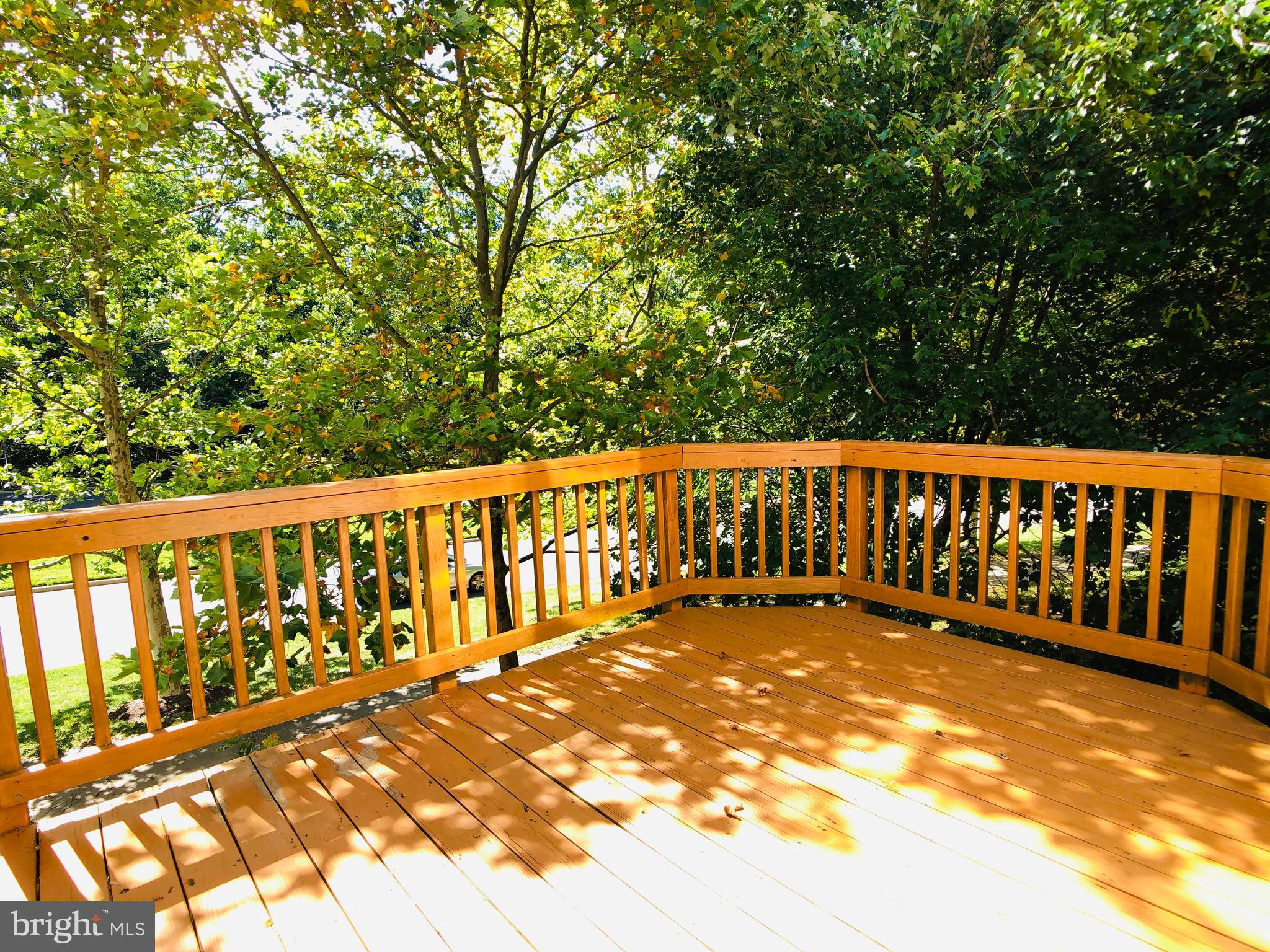 FAIRFAX CENTER LANDBAY - Residential Lease