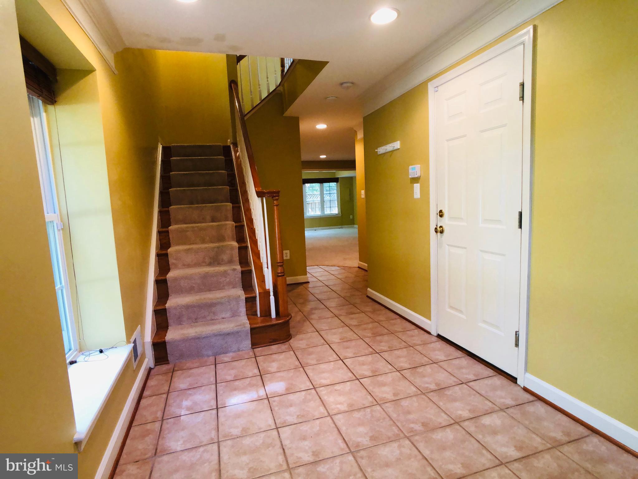 FAIRFAX CENTER LANDBAY - Residential Lease