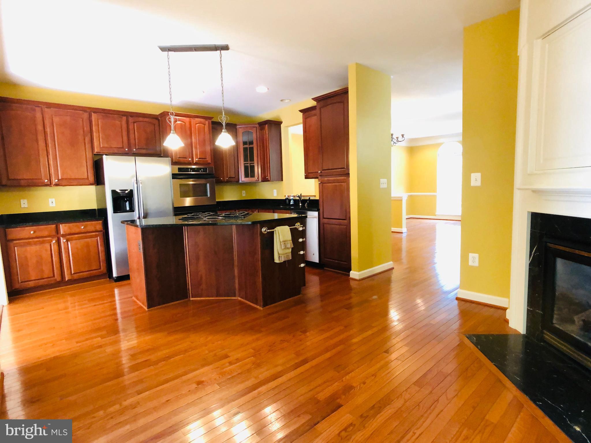 FAIRFAX CENTER LANDBAY - Residential Lease