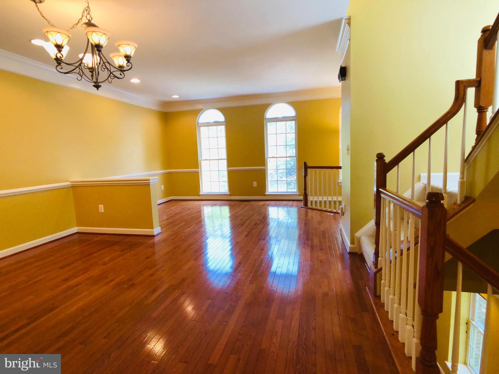 FAIRFAX CENTER LANDBAY - Residential Lease