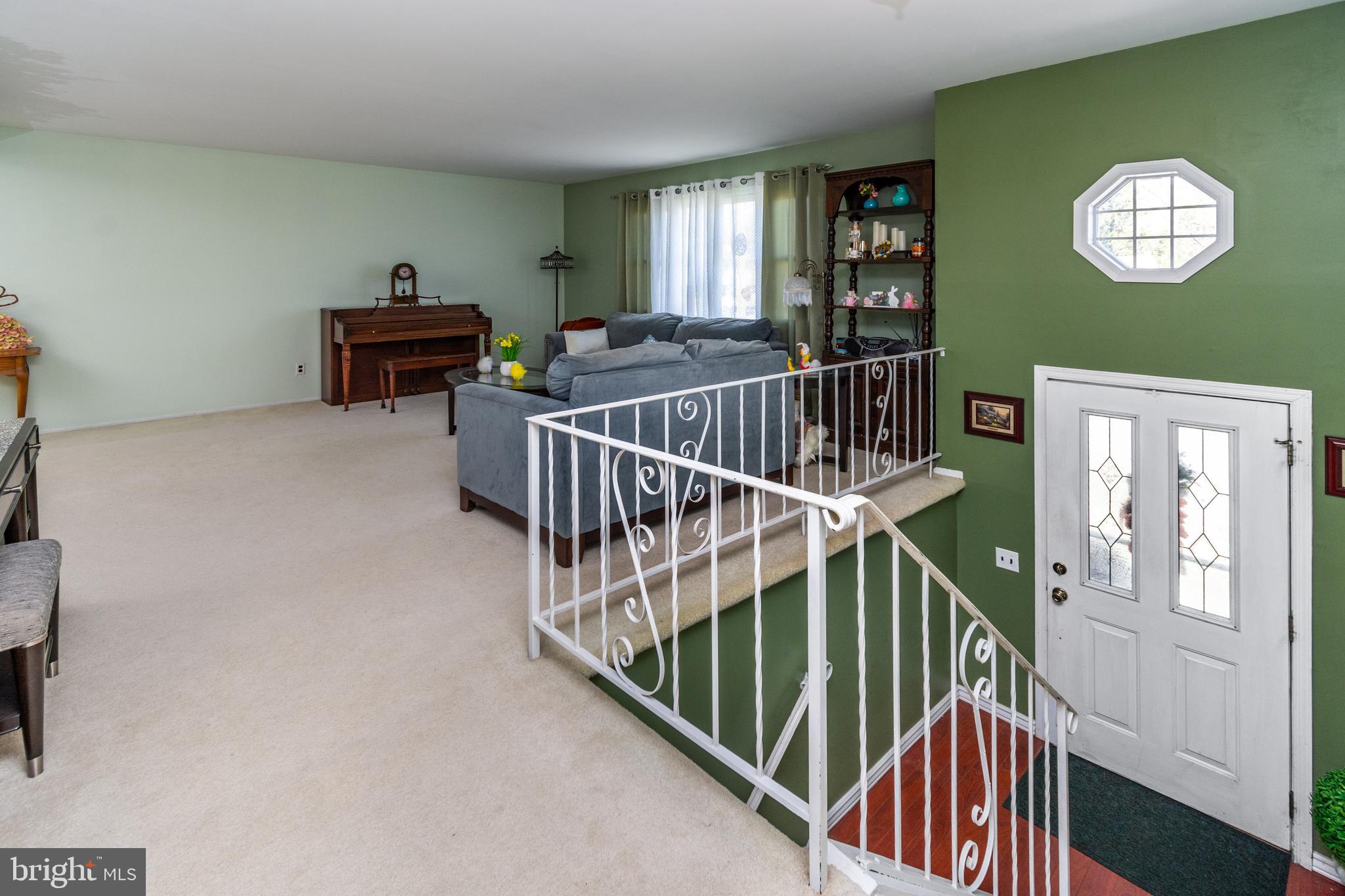 713 DECAMP DRIVE