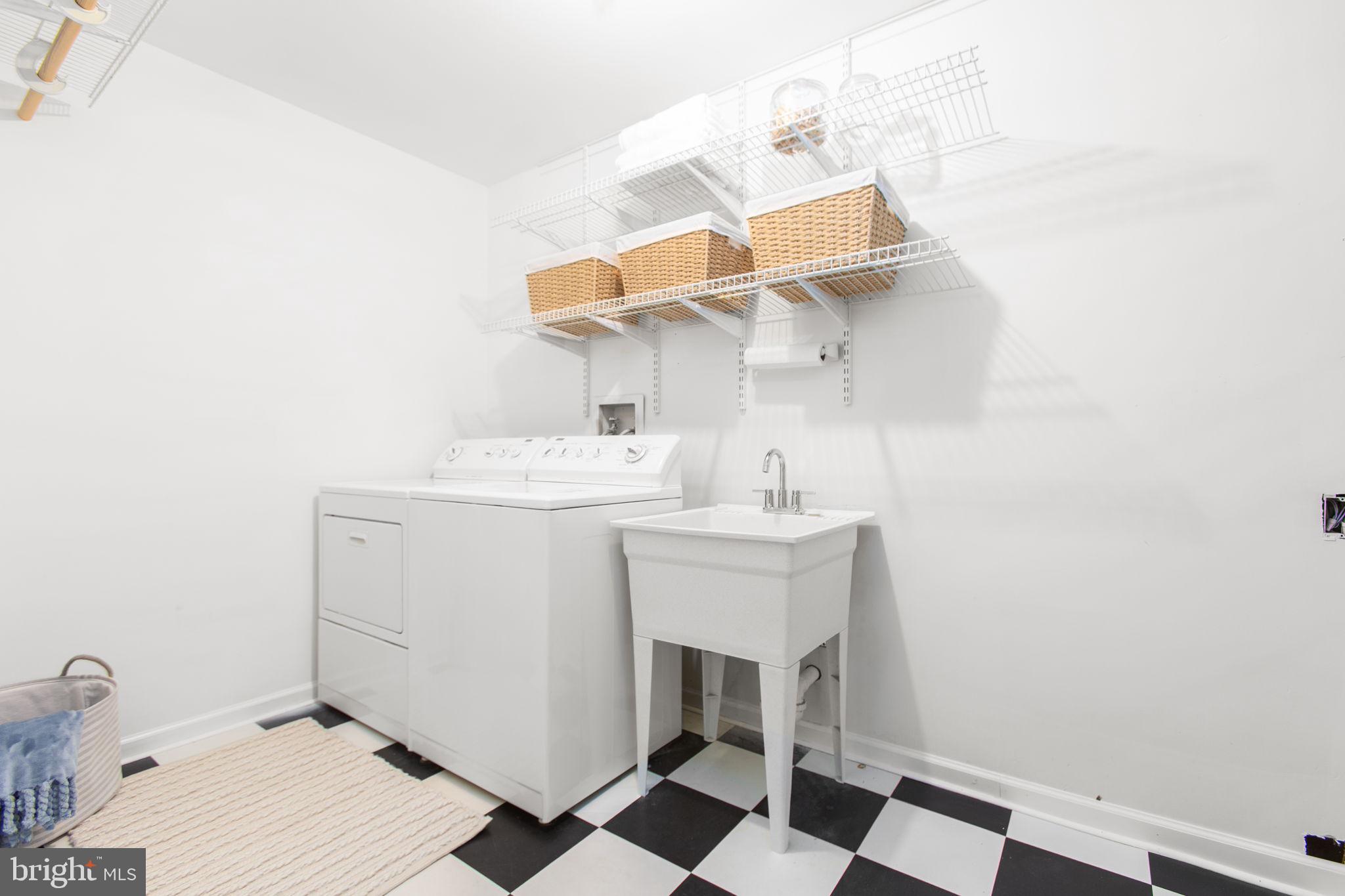 RED ROSE VILLAGE - Residential