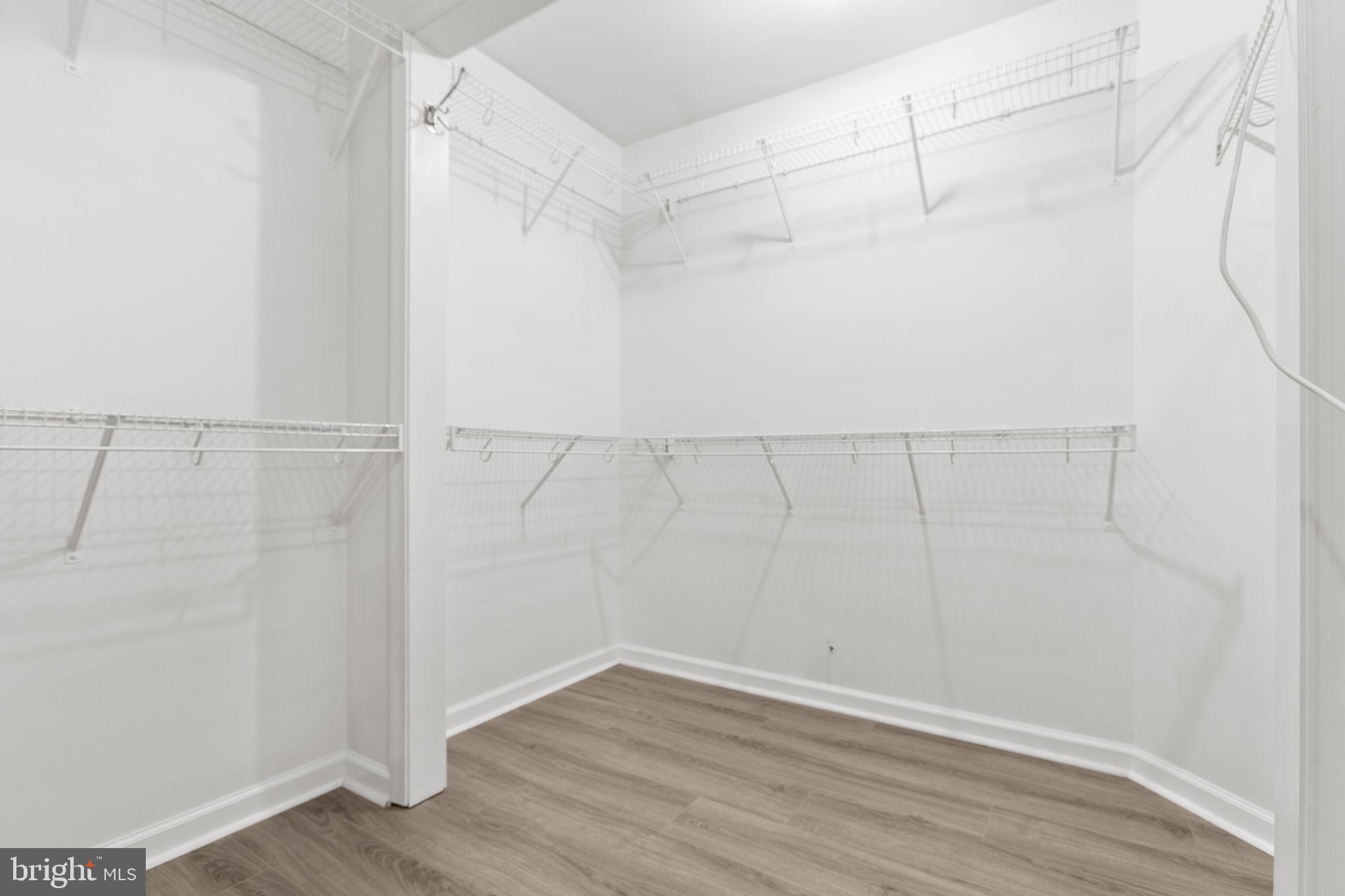 RED ROSE VILLAGE - Residential