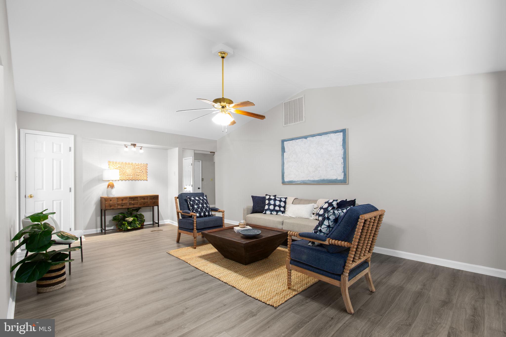 RED ROSE VILLAGE - Residential