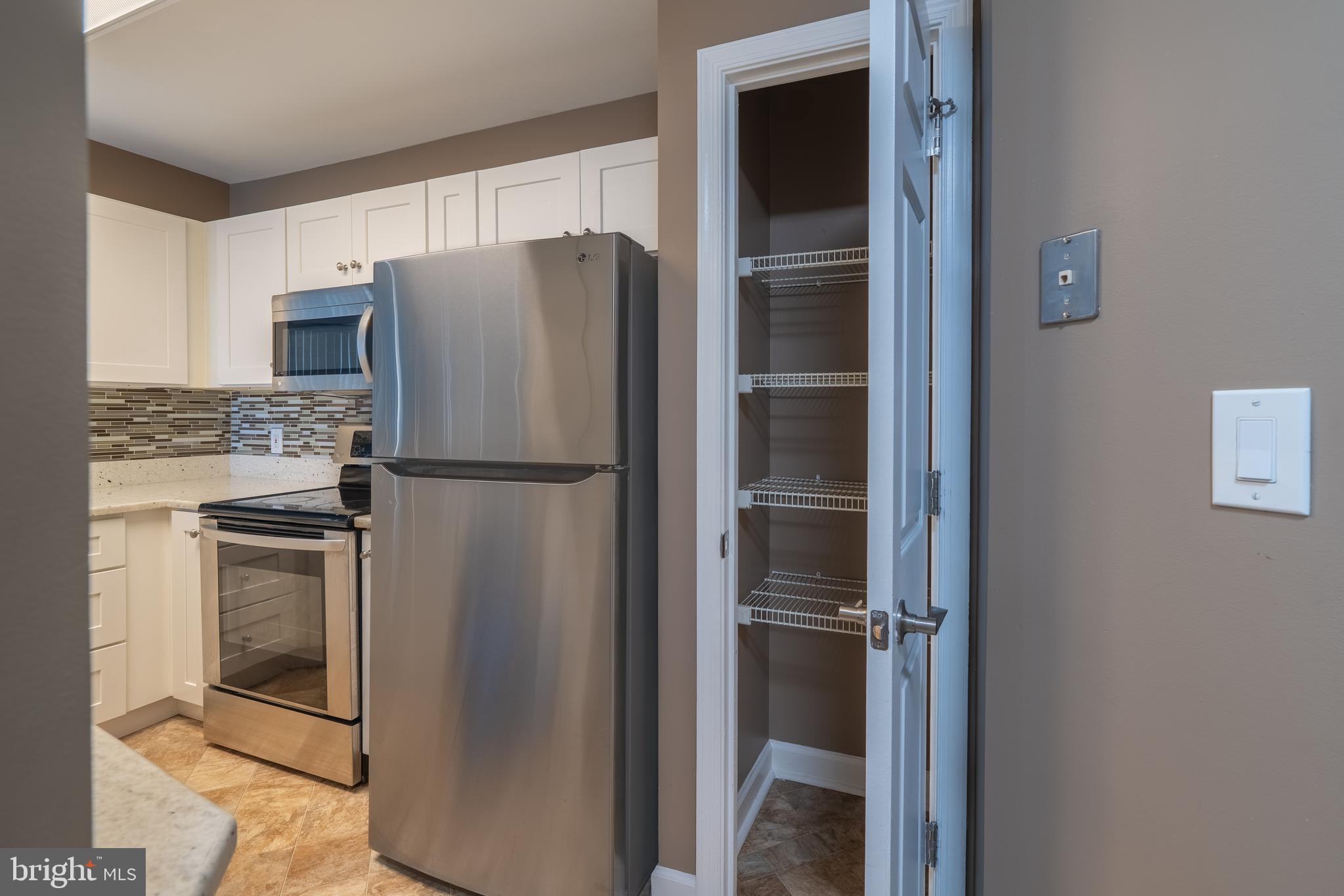 HARBORVIEW CONDOMINIUMS - Residential