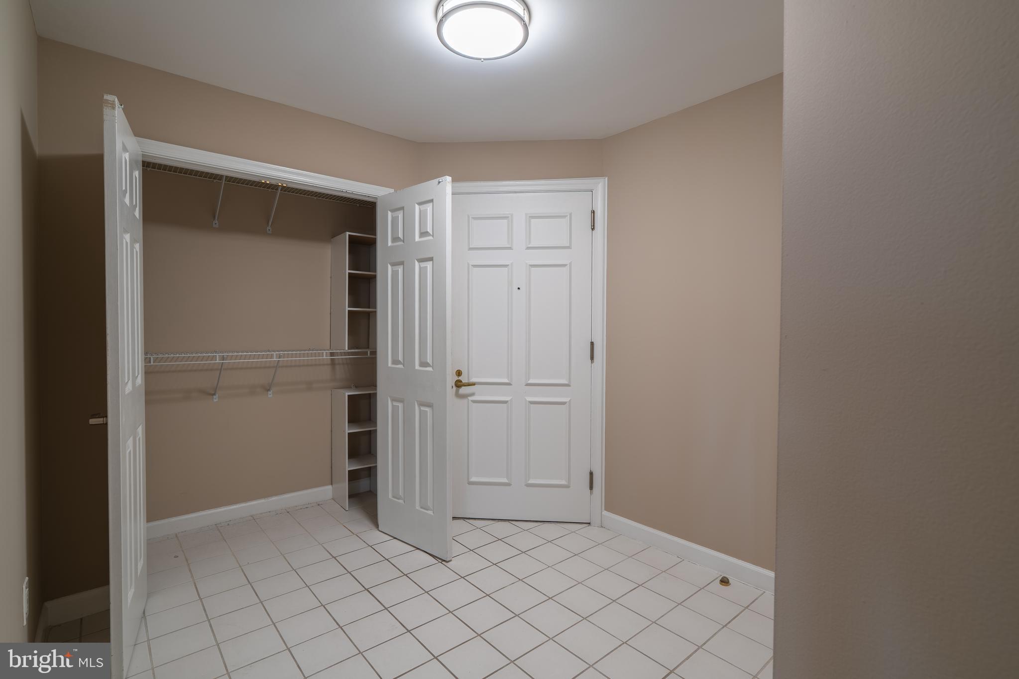 HARBORVIEW CONDOMINIUMS - Residential