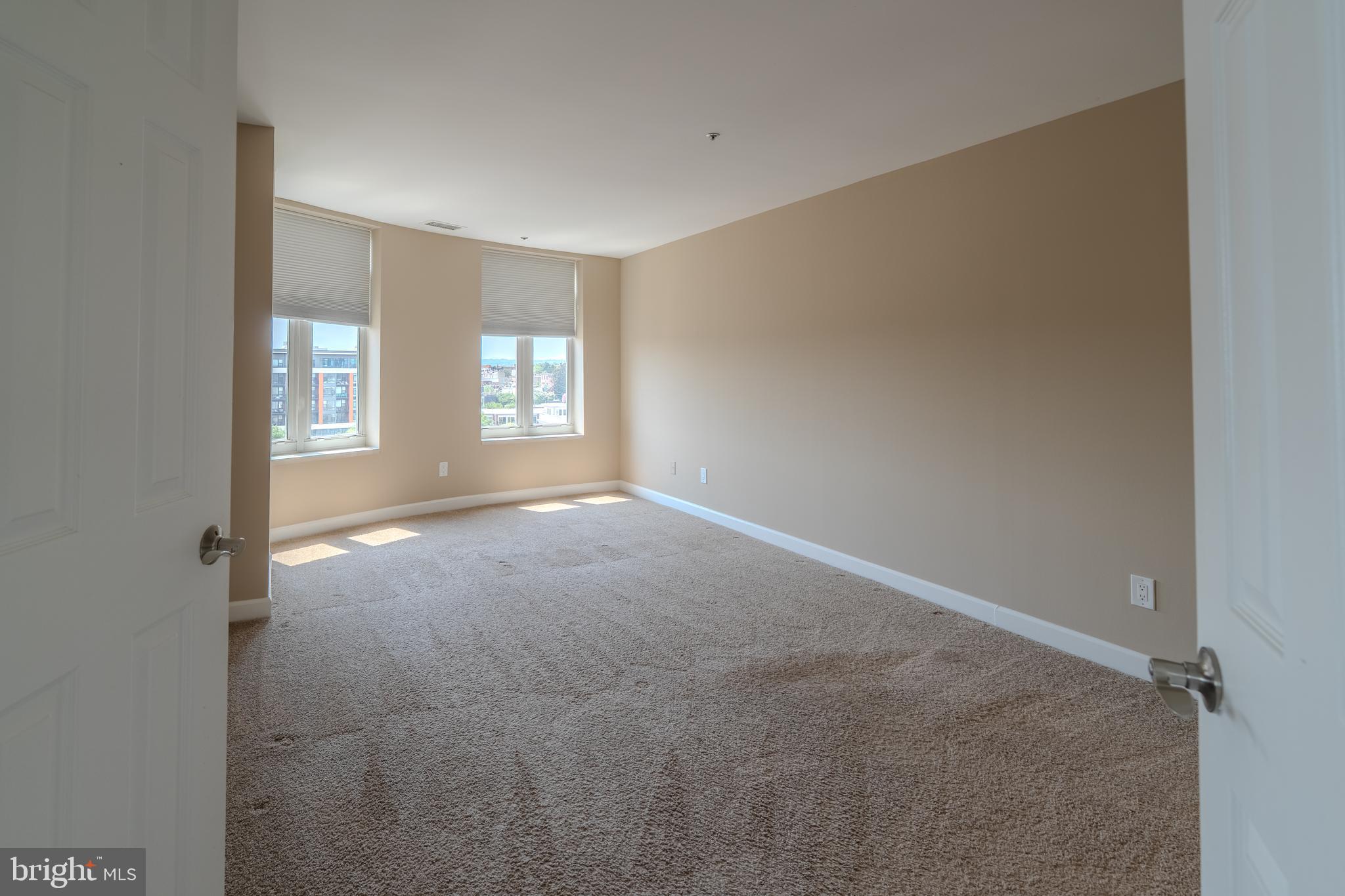 HARBORVIEW CONDOMINIUMS - Residential