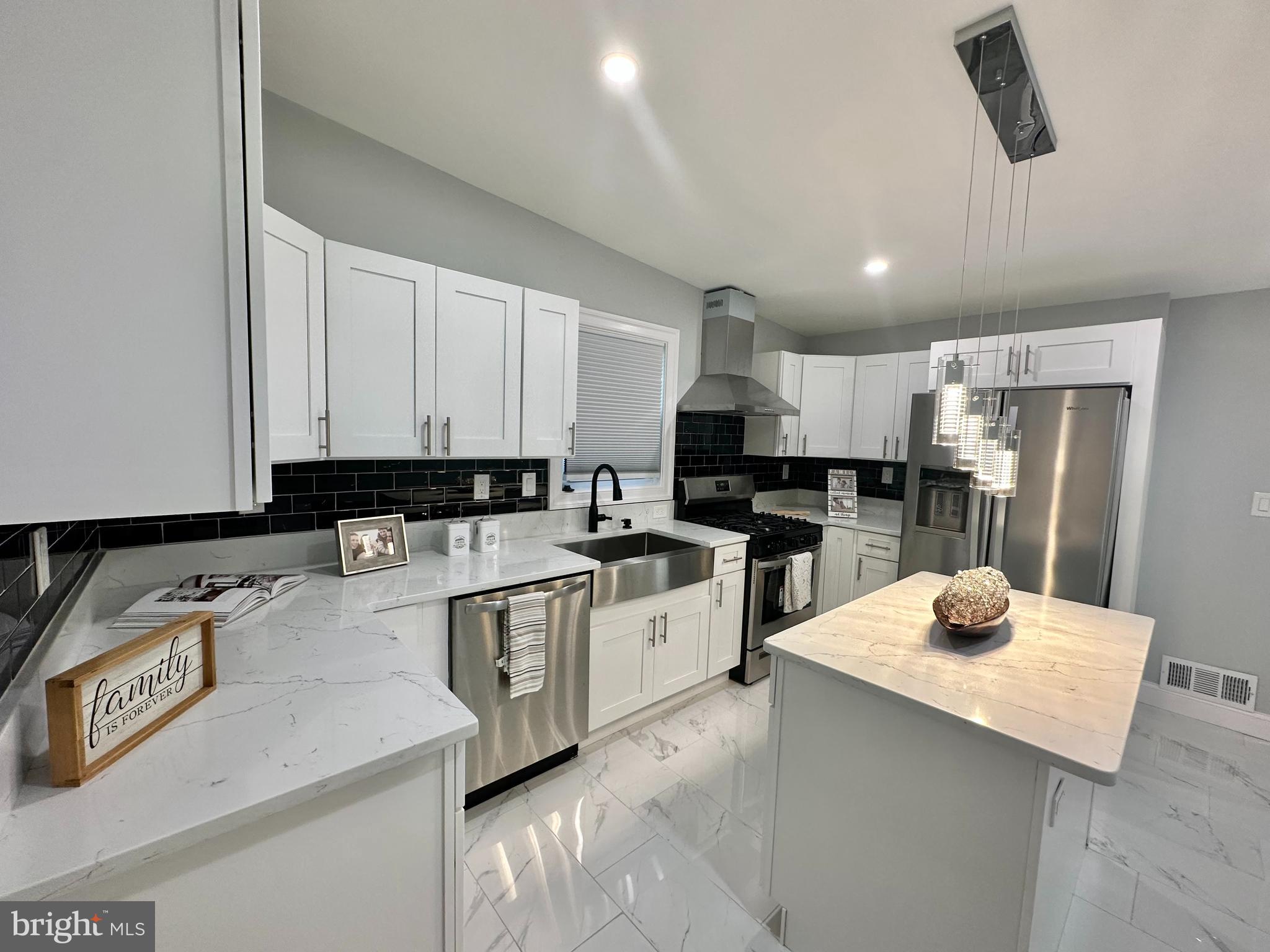 TWINBROOK FOREST - Residential