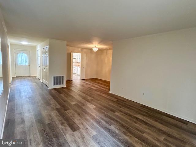 10 KETTLE COURT 7-6F