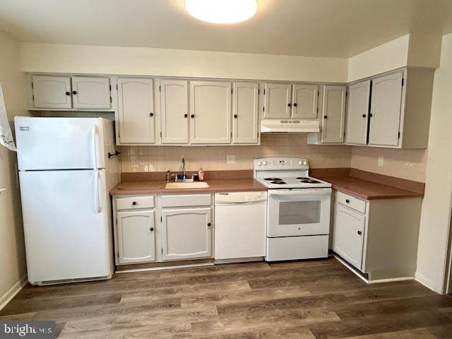 10 KETTLE COURT 7-6F