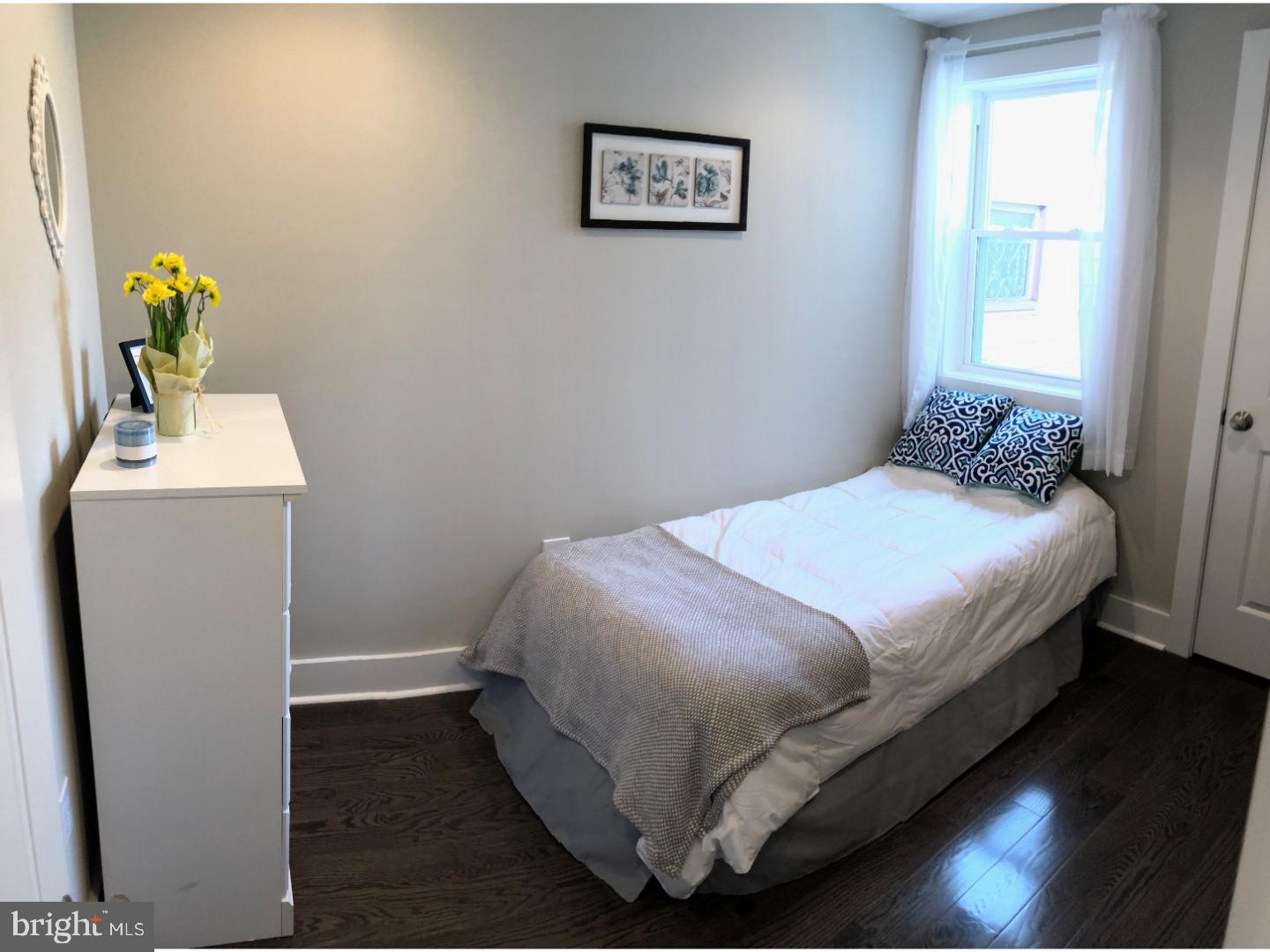 POINT BREEZE - Residential