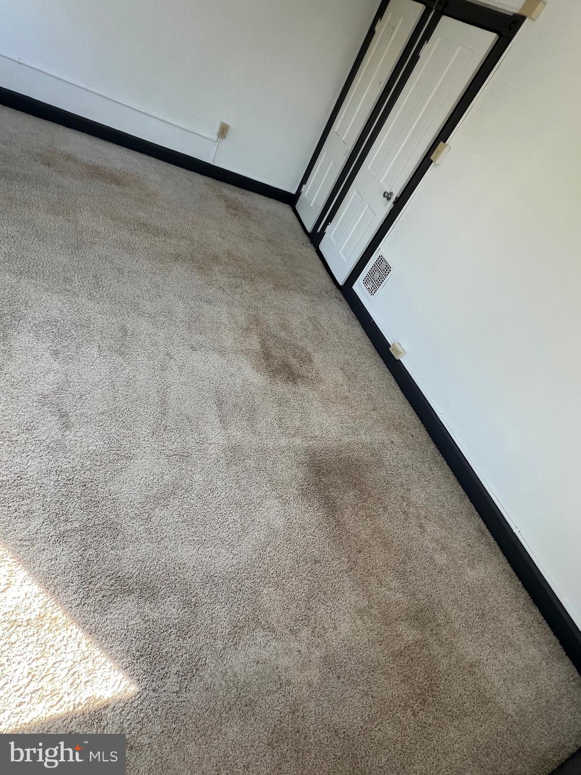 DOWNTOWN HAGERSTOWN - Residential Lease