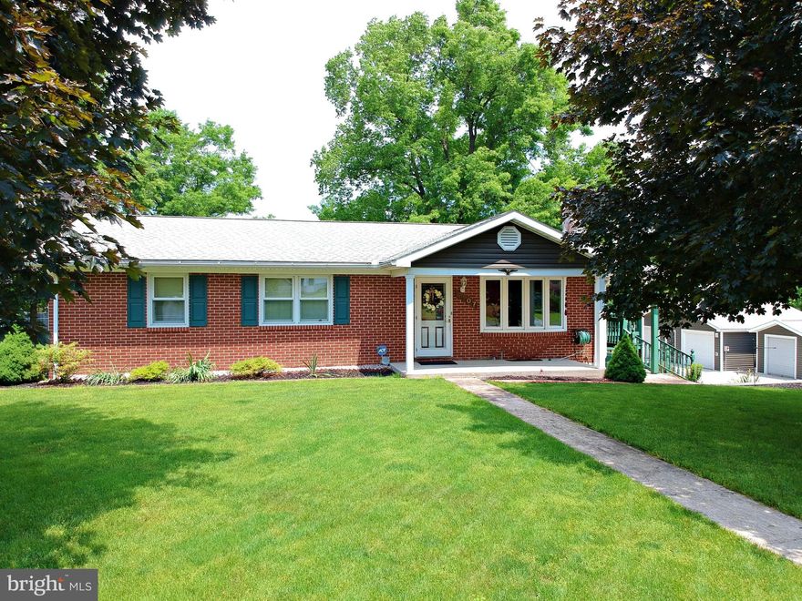 Beautiful setting on over 1 acre. This double sized lot has been lovingly maintained and Its great for entertaining and large families. 4 bedrooms, 2 bathroom home with tons of storage and lots of garage space. This is a must see property.