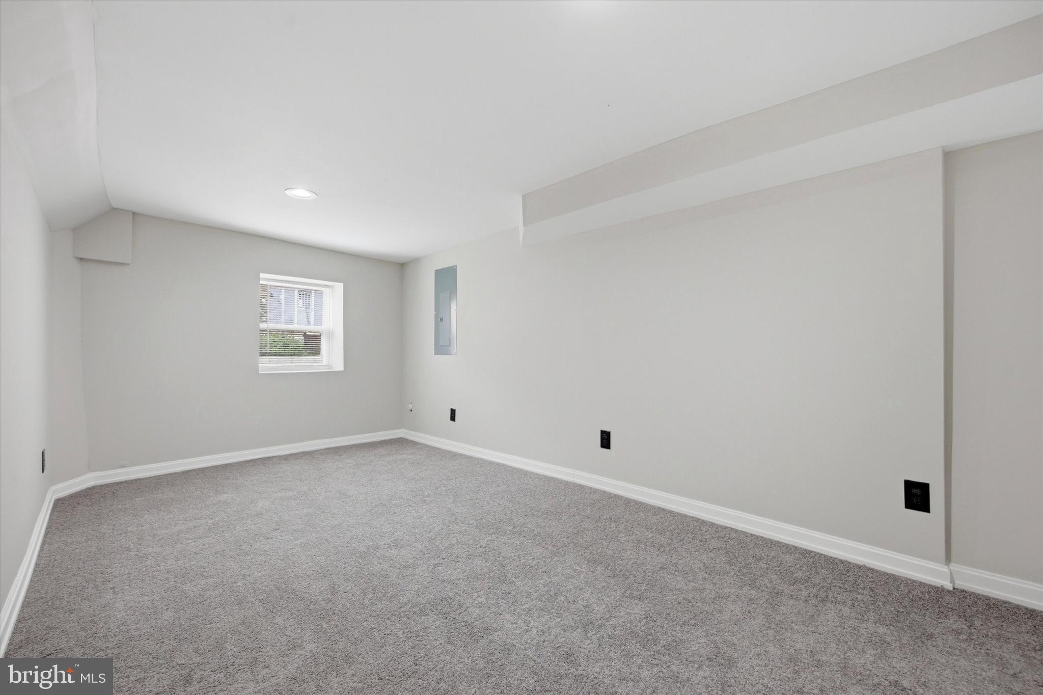WEST OAK LANE - Residential