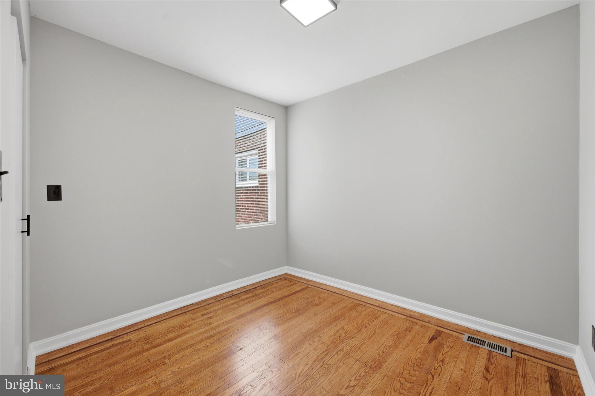 WEST OAK LANE - Residential