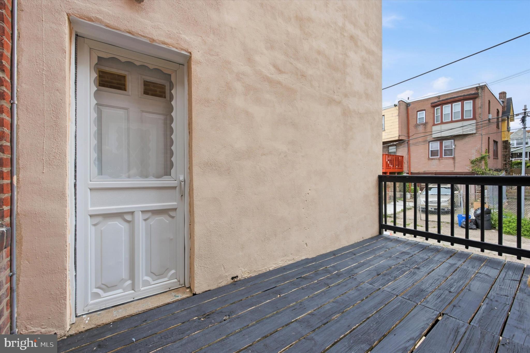 WEST OAK LANE - Residential