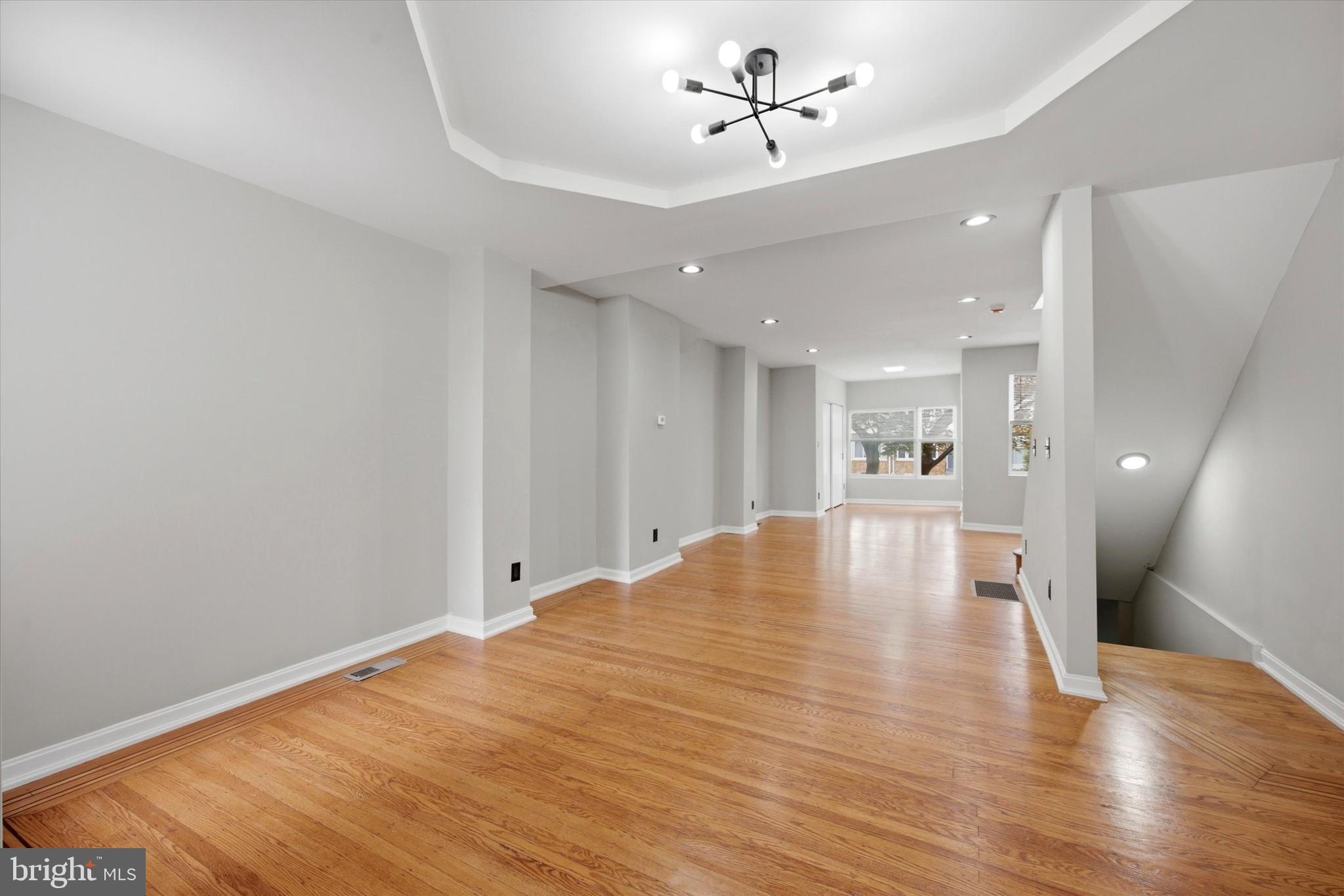 WEST OAK LANE - Residential