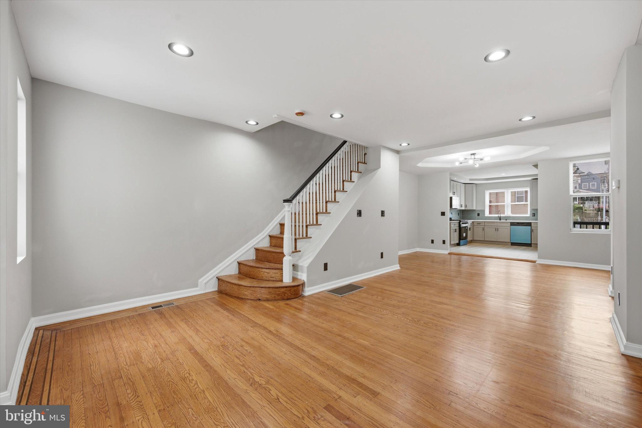 WEST OAK LANE - Residential