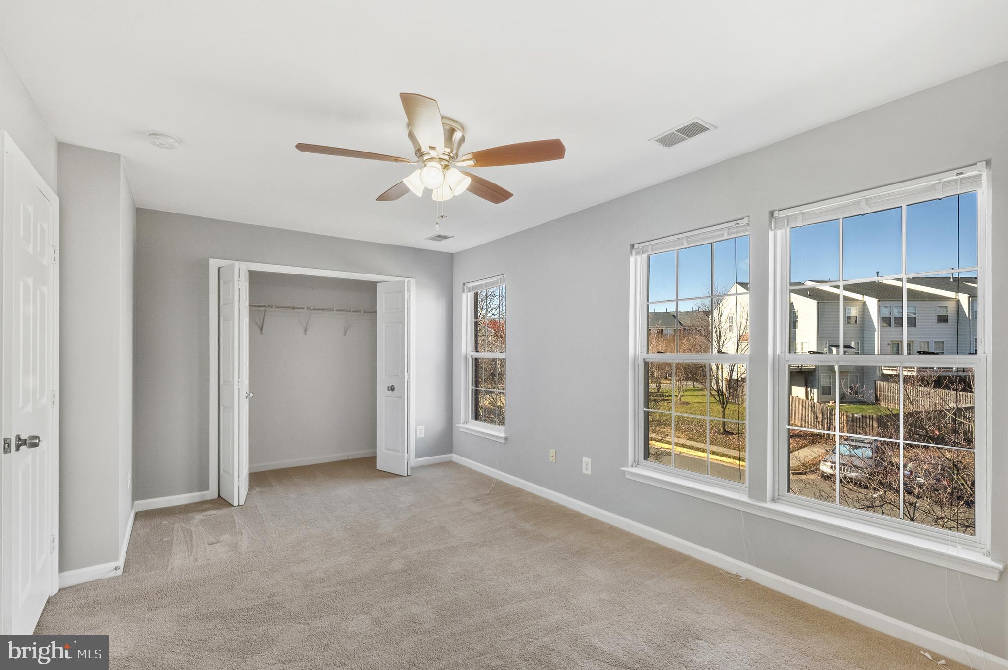 STRATFORD - Residential