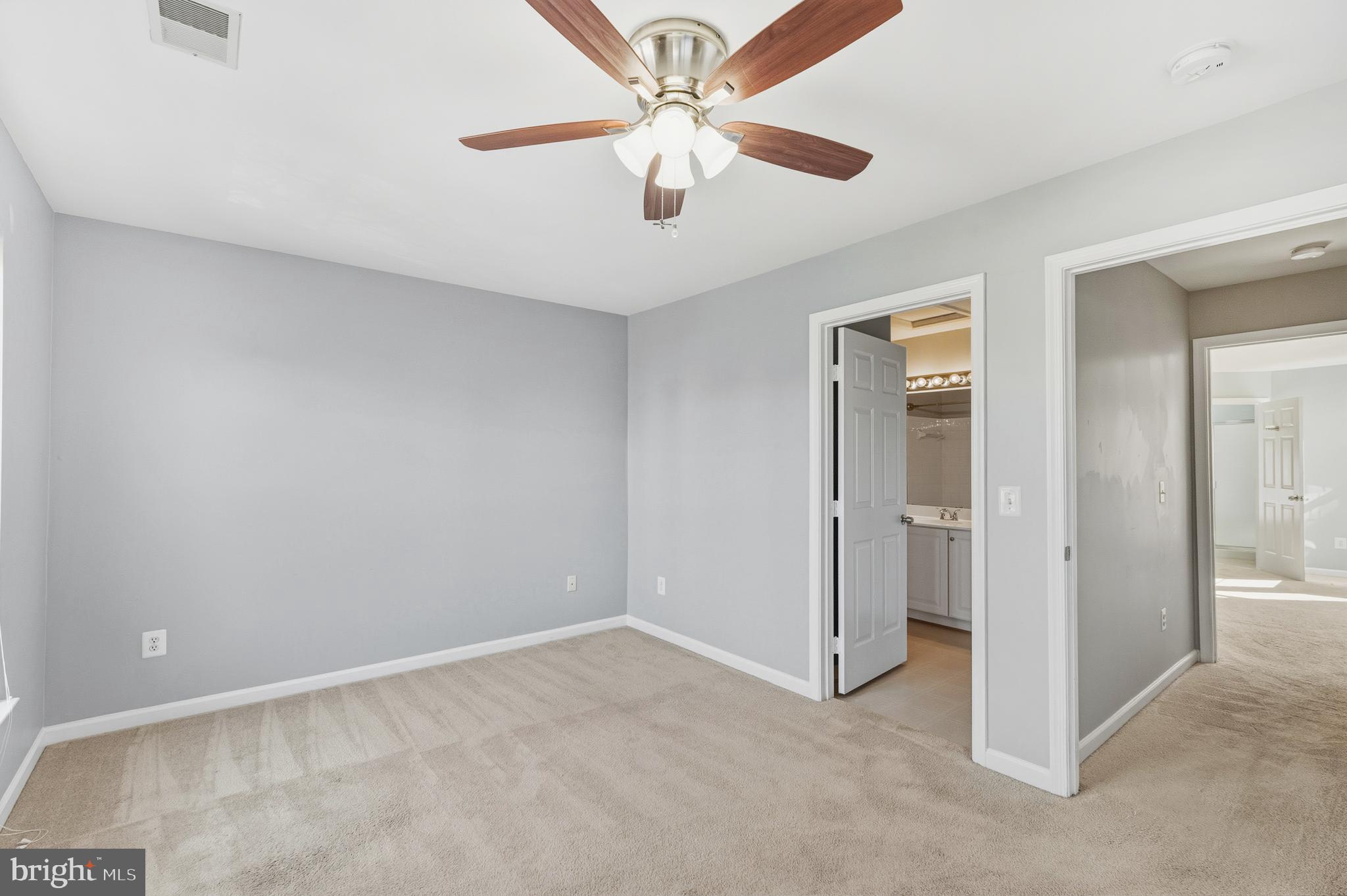 STRATFORD - Residential