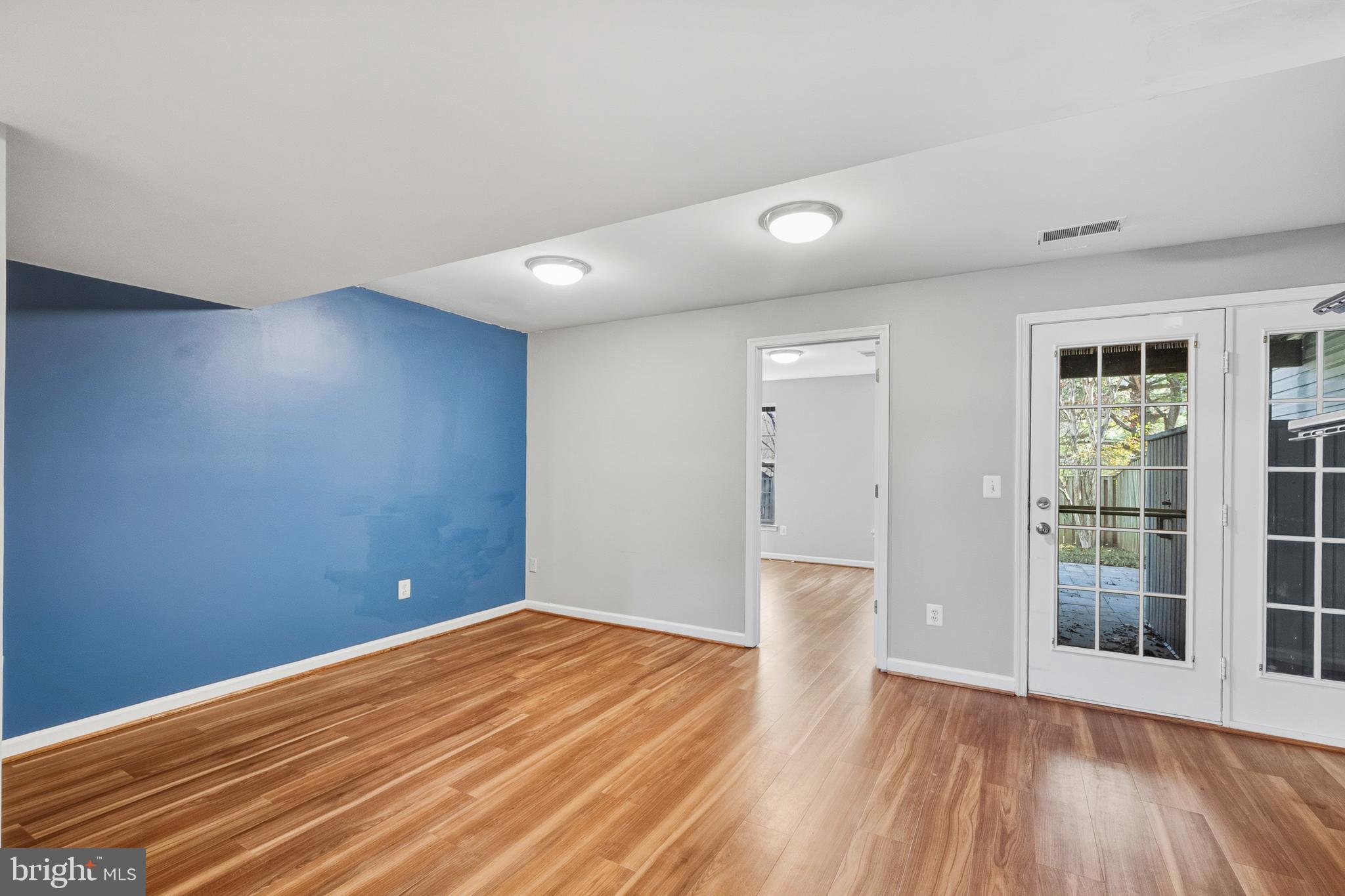 STRATFORD - Residential