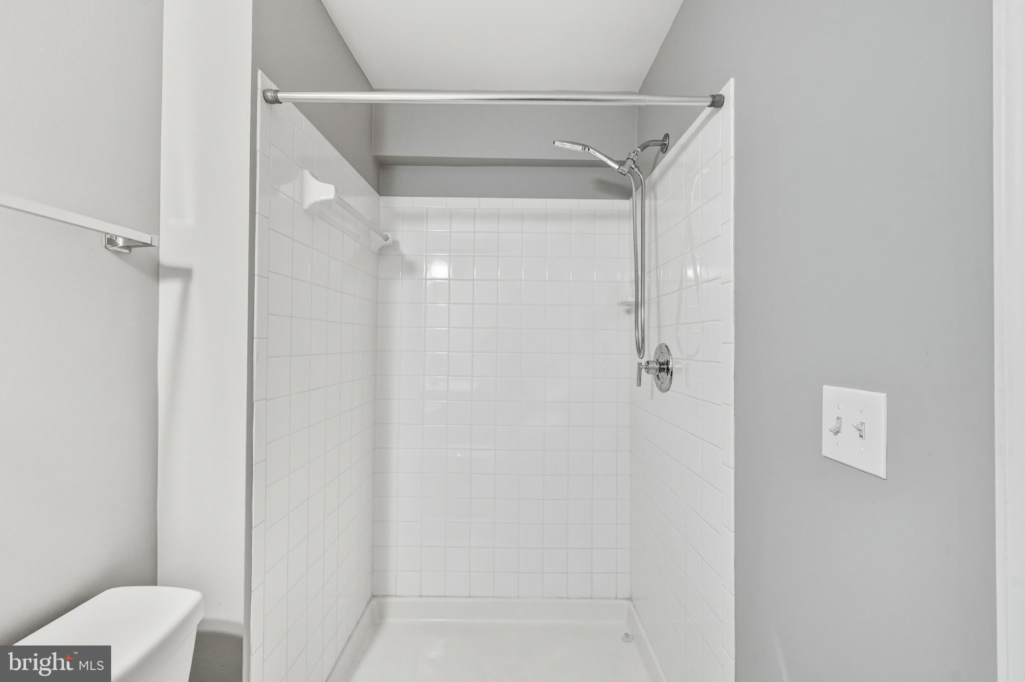 STRATFORD - Residential