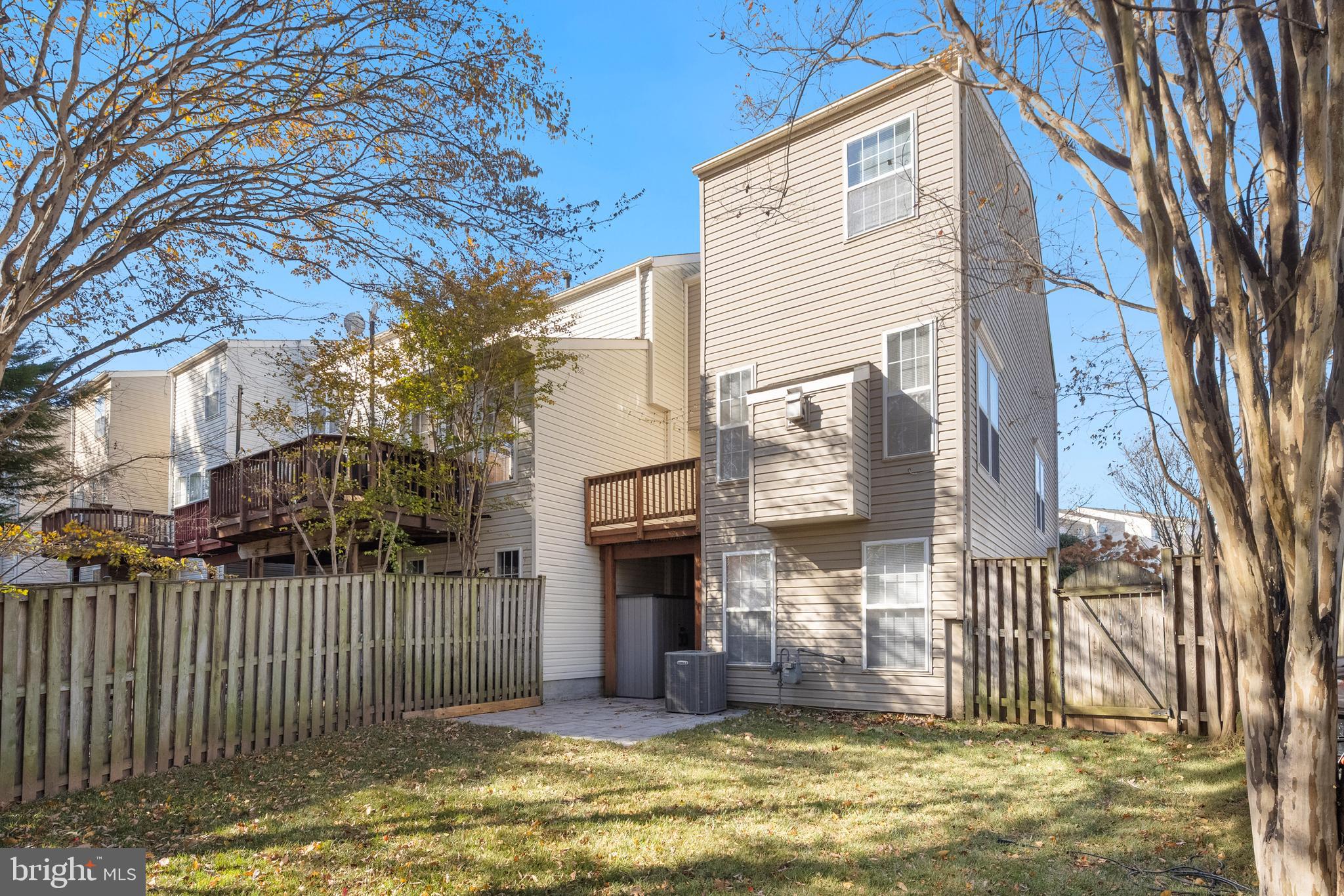 STRATFORD - Residential