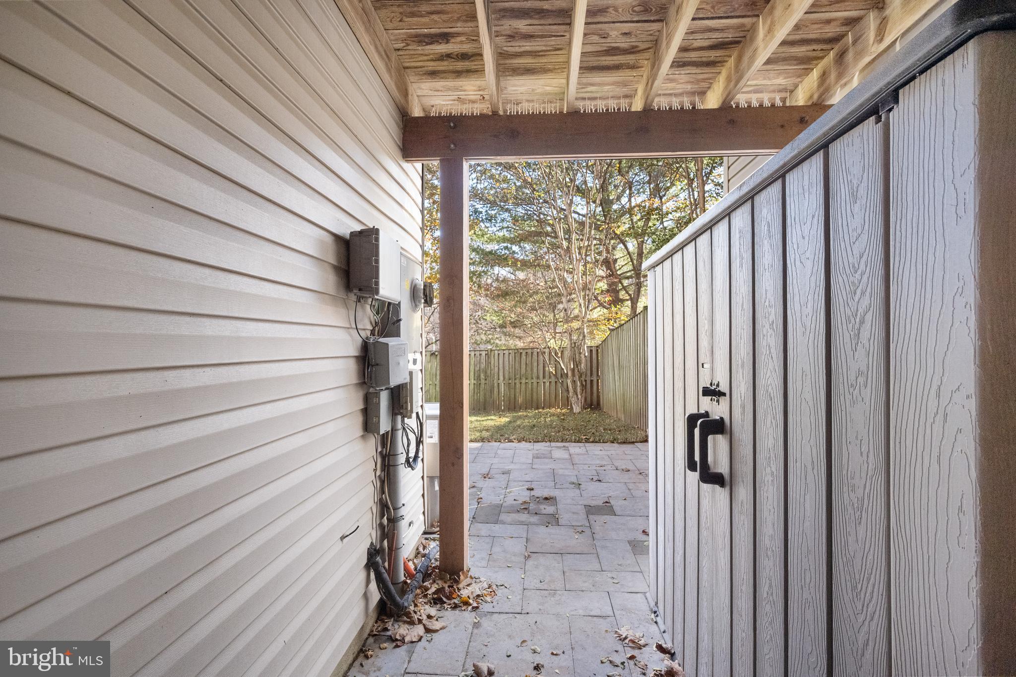 STRATFORD - Residential