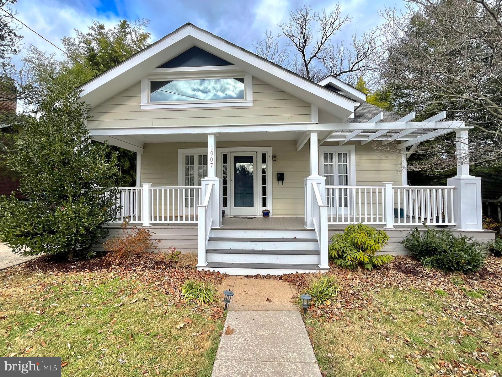 NORTH WOODSIDE - Residential Lease