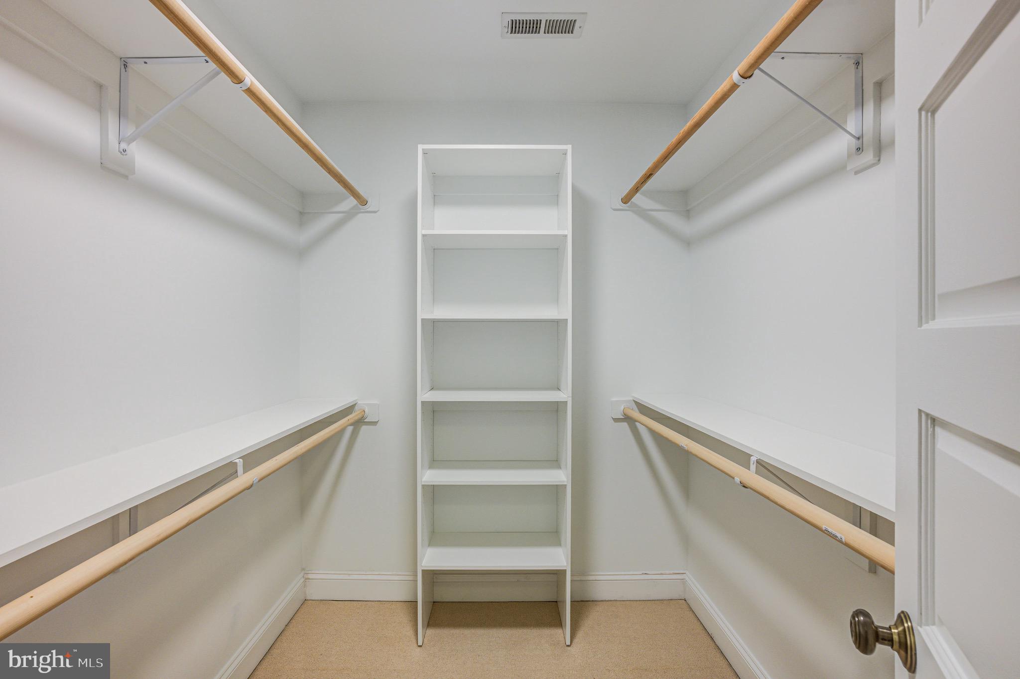 NORTH WOODSIDE - Residential Lease