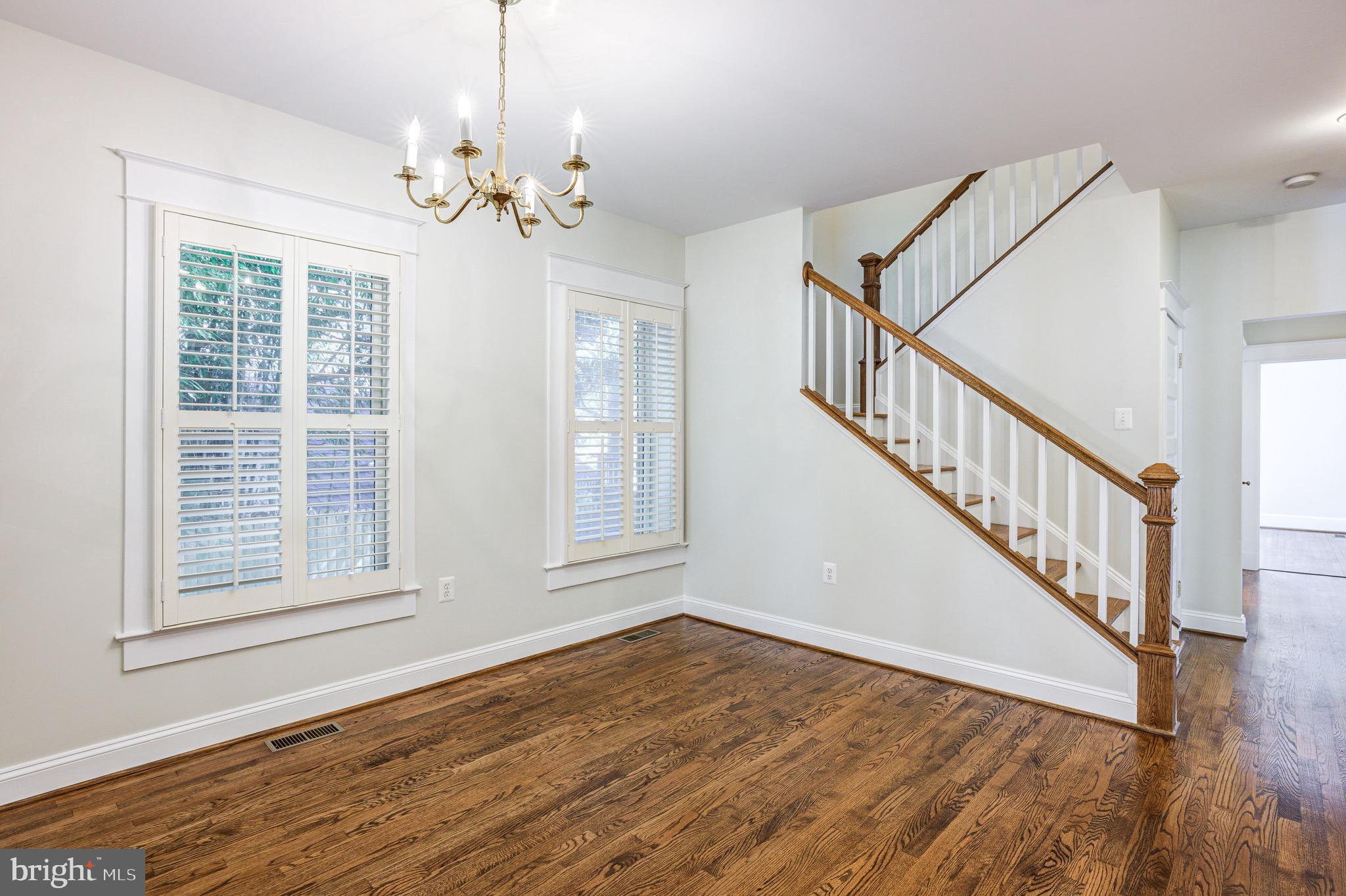 NORTH WOODSIDE - Residential Lease