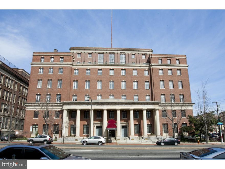 Fantastic 1-bedroom at the Colonnade. Absolutely immaculate condition with hardwood floors throughout, granite counters, SS appliances and front-loading washer/dryer. Just a wonderful apartment in impeccable condition with walk-in closet and tons of southern light. Super convenient location with easy access to Broad Street ay, Ben Franklin Parkway and 76/676. Well-maintained and historic building with secure entry, front-desk attendant, soaring lobby and fitness center. Unit also has secure storage in basement. Building has $150.00, non-refundable move-in fee. No pets over 25 lbs. and building requires a $300.00, non-refundable pet deposit. Landlord may require additional pet deposit.