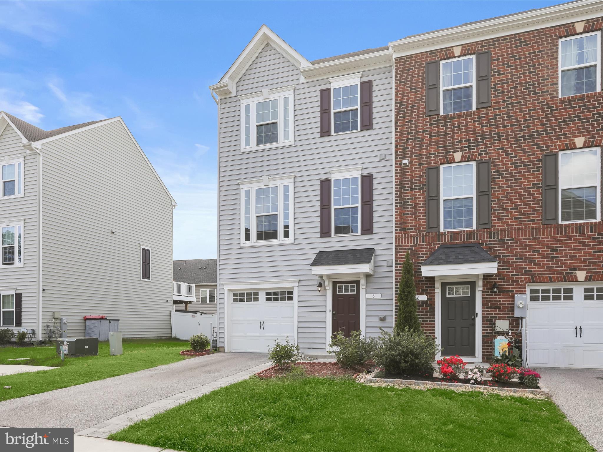 HIGHGATE VILLAGE - Residential