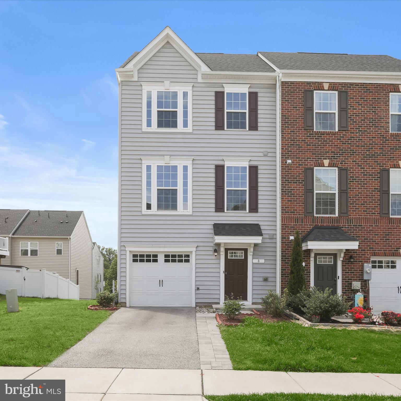 HIGHGATE VILLAGE - Residential