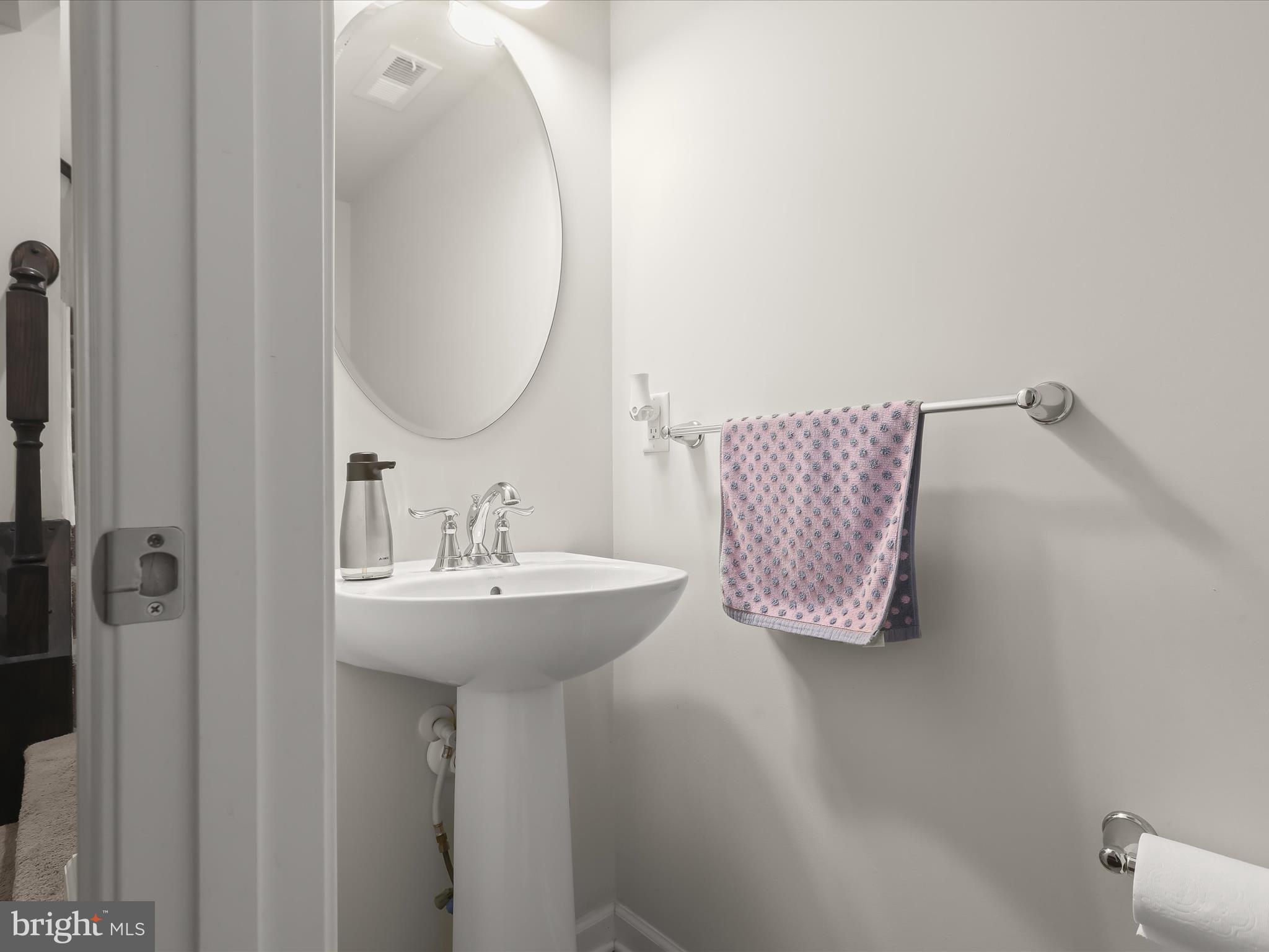 HIGHGATE VILLAGE - Residential