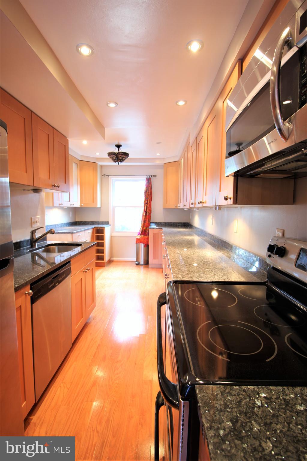 FRANCONIA COMMONS - Residential Lease