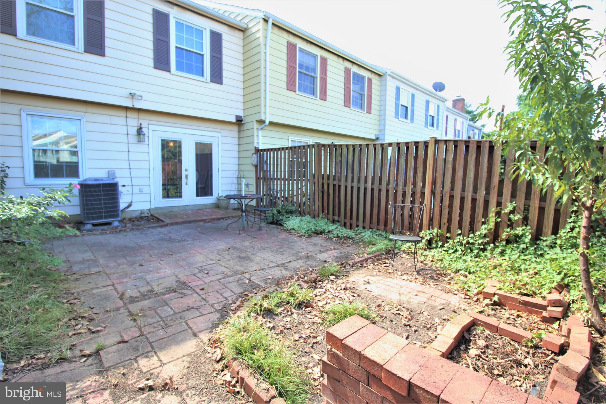 FRANCONIA COMMONS - Residential Lease