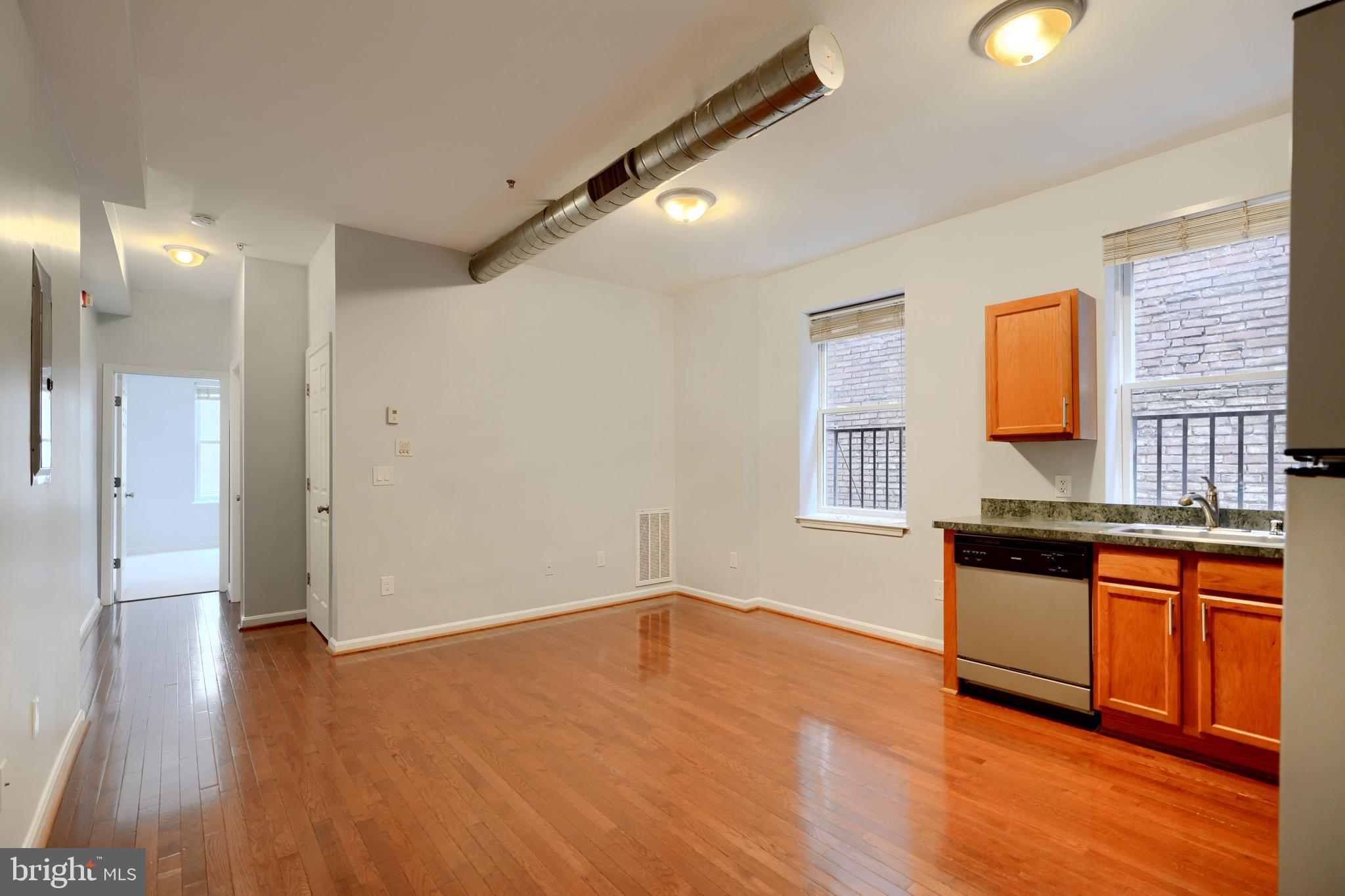 MOUNT VERNON PLACE HISTORIC DISTRICT - Residential Lease