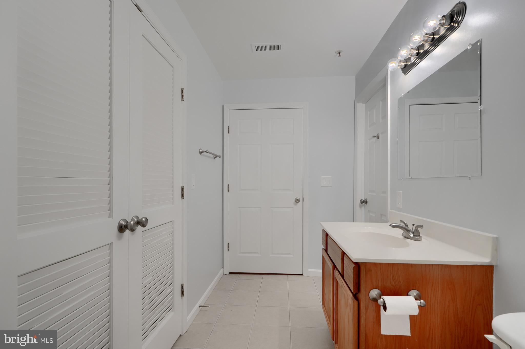 MOUNT VERNON PLACE HISTORIC DISTRICT - Residential Lease