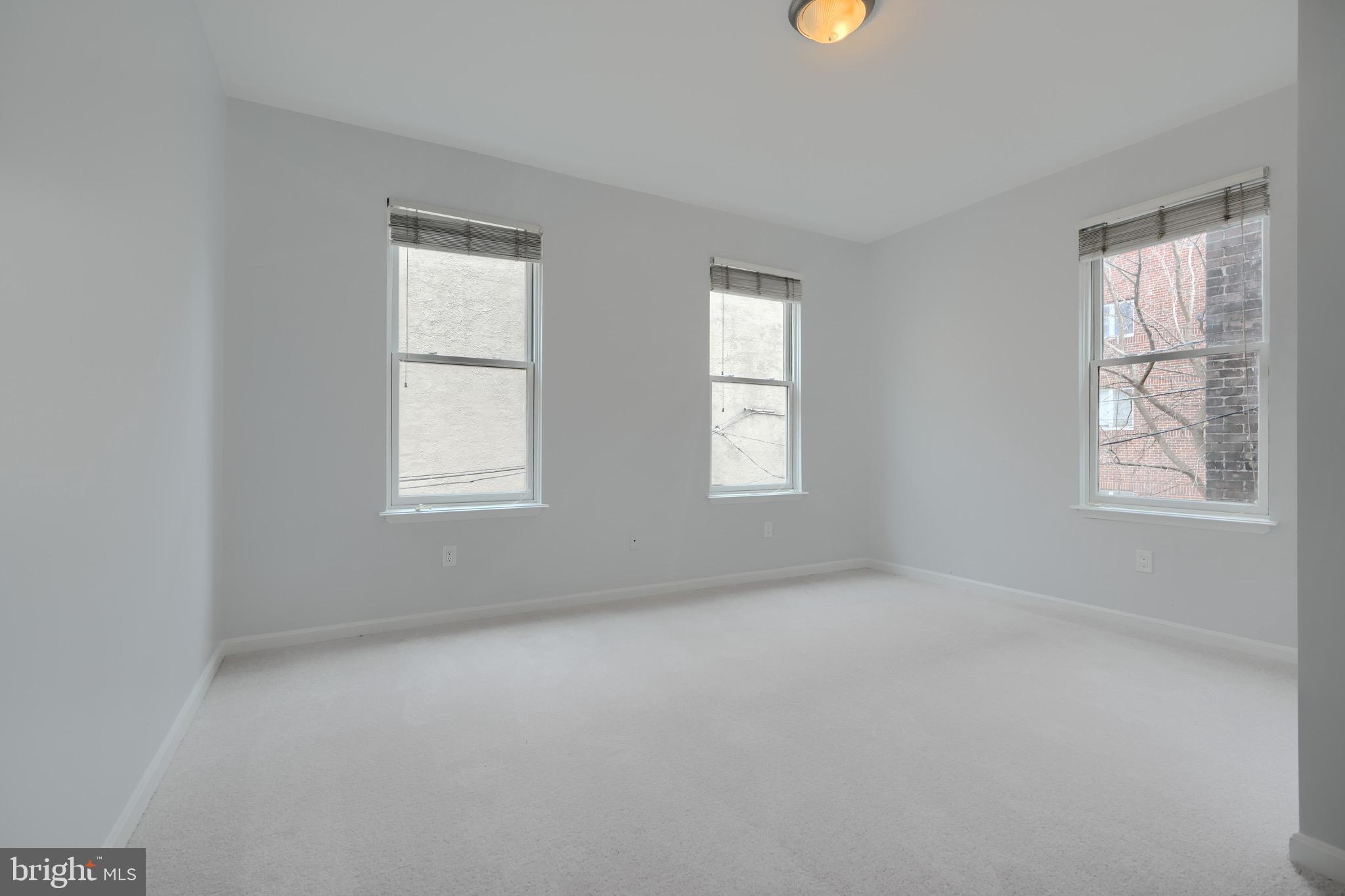 MOUNT VERNON PLACE HISTORIC DISTRICT - Residential Lease