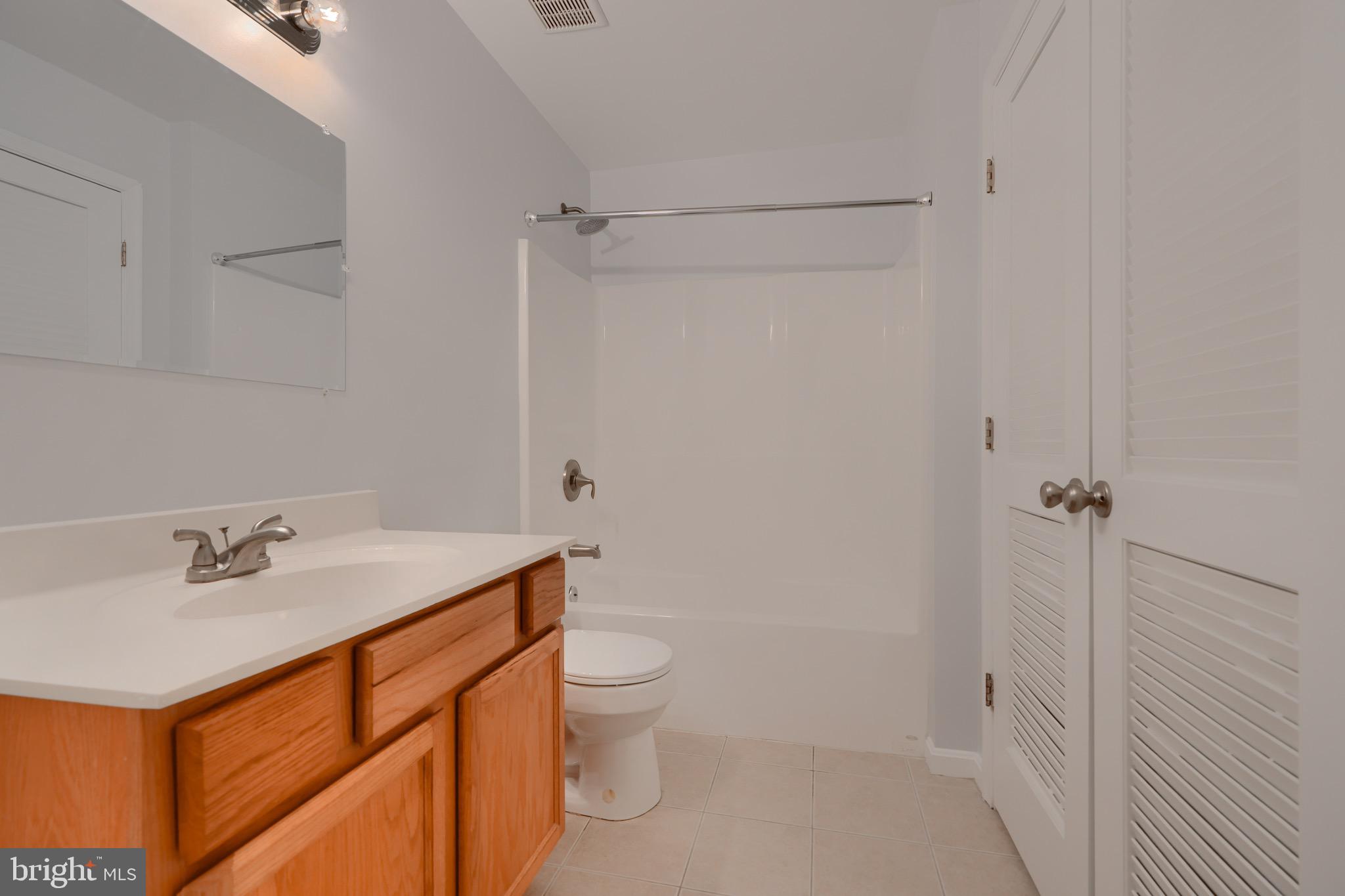 MOUNT VERNON PLACE HISTORIC DISTRICT - Residential Lease