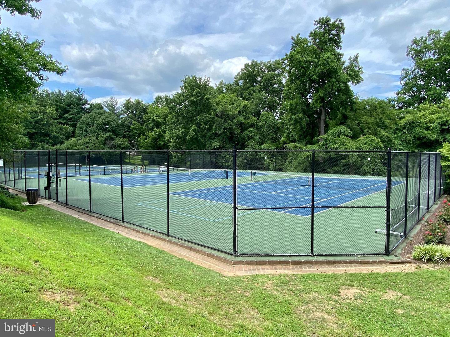 TIMBERLAWN - Residential