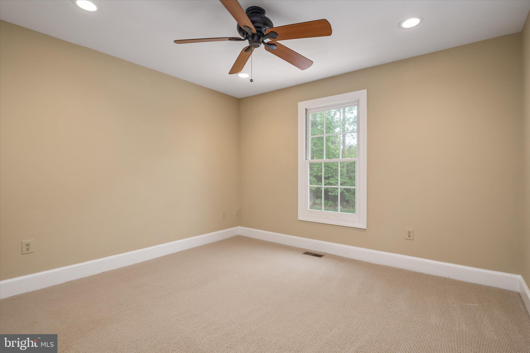TIMBERLAWN - Residential