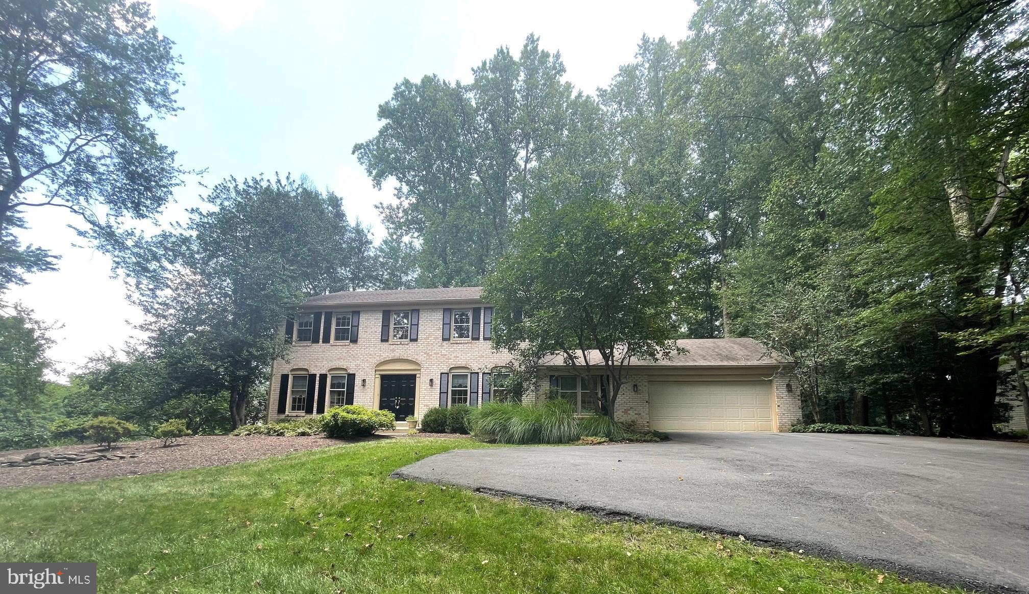 2929 LEEFIELD DRIVE