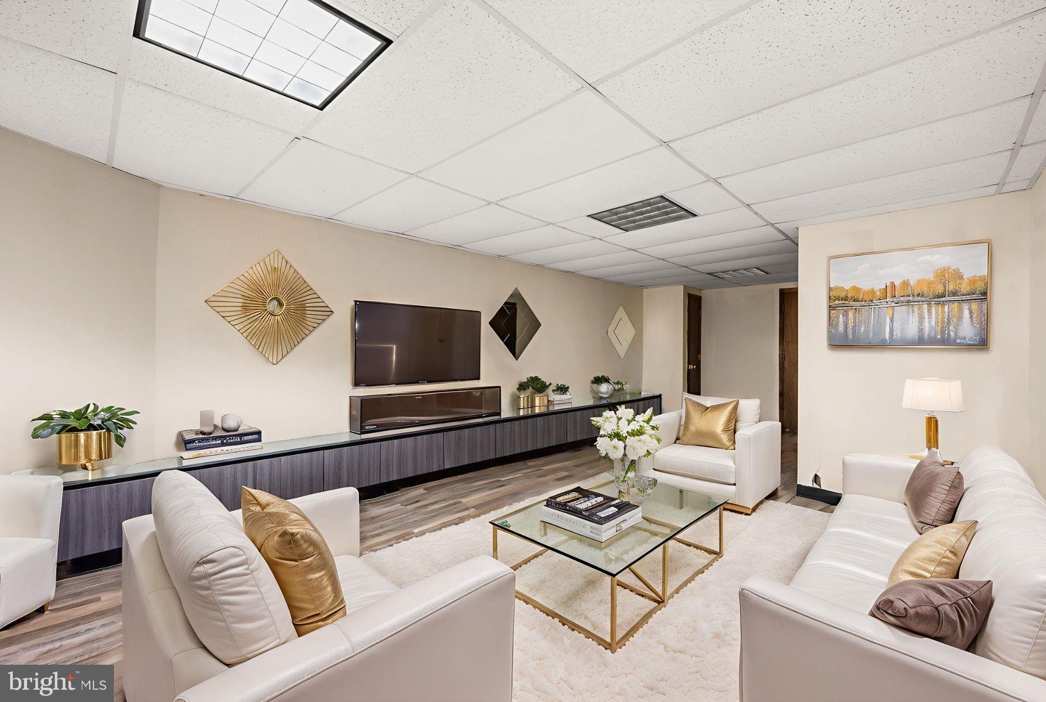 COBBS CREEK - Residential