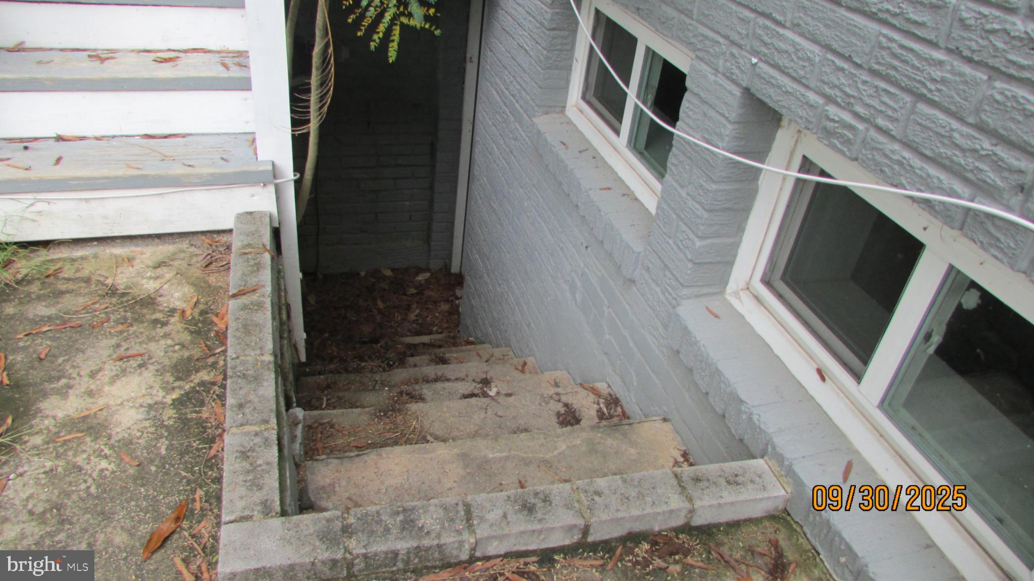 RIVERDALE - Residential